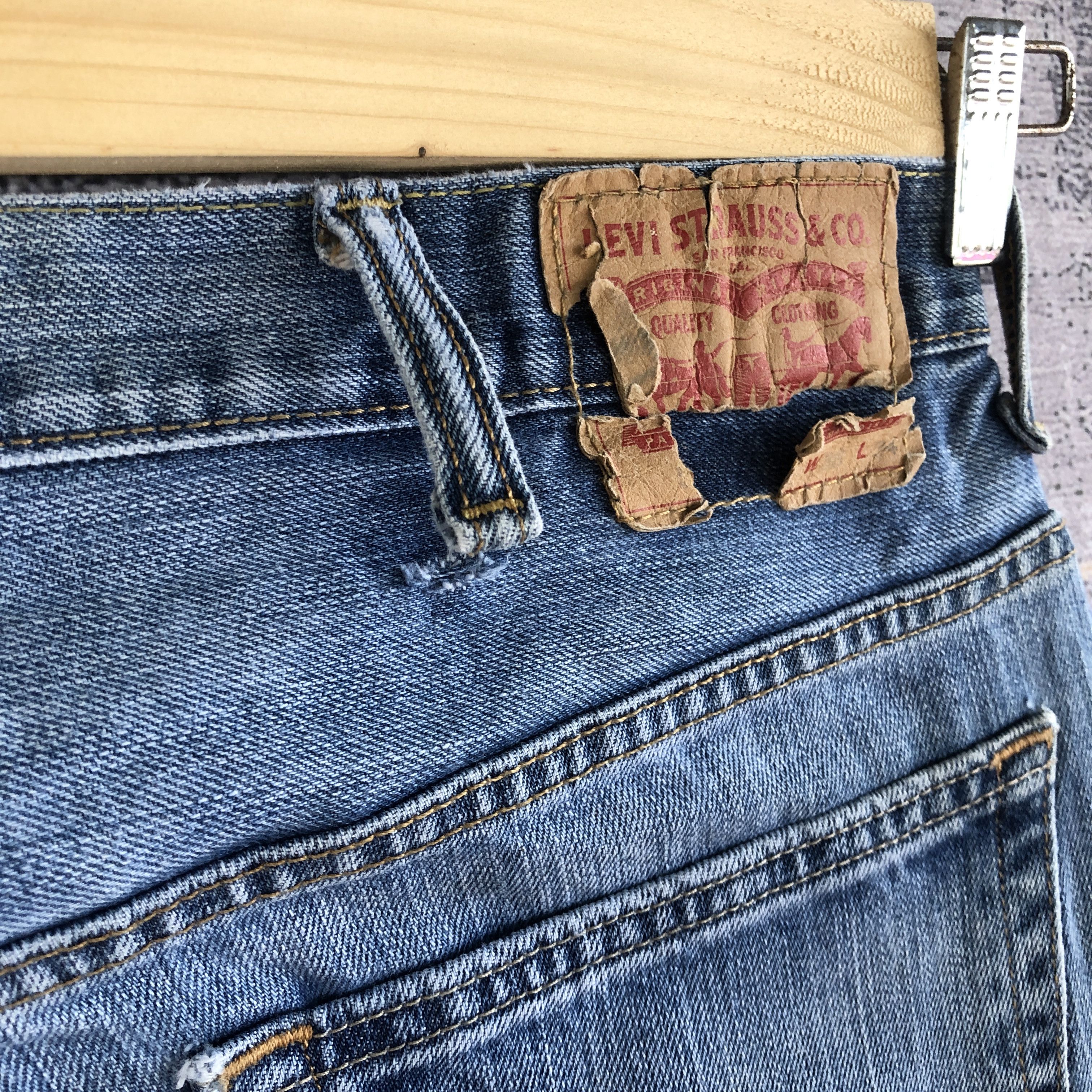 Levi's Vintage Levis 569 Baggy Jeans Levi's Faded Blue Denim Size US 40 / EU 56 - 7 Thumbnail