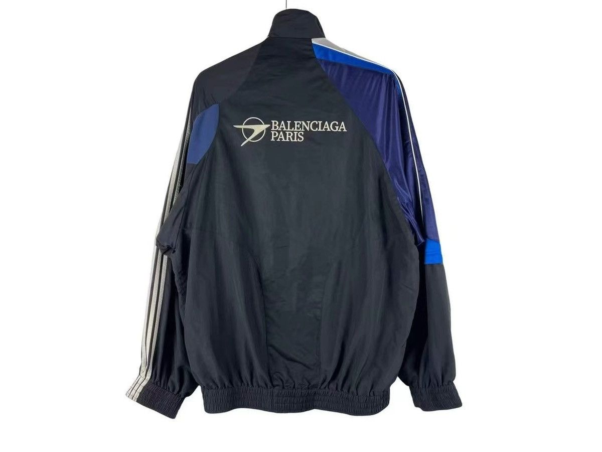 Balenciaga Balenciaga FW21 Oversized Silk Patch Jacket Size US S / EU 44-46 / 1 - 2 Thumbnail