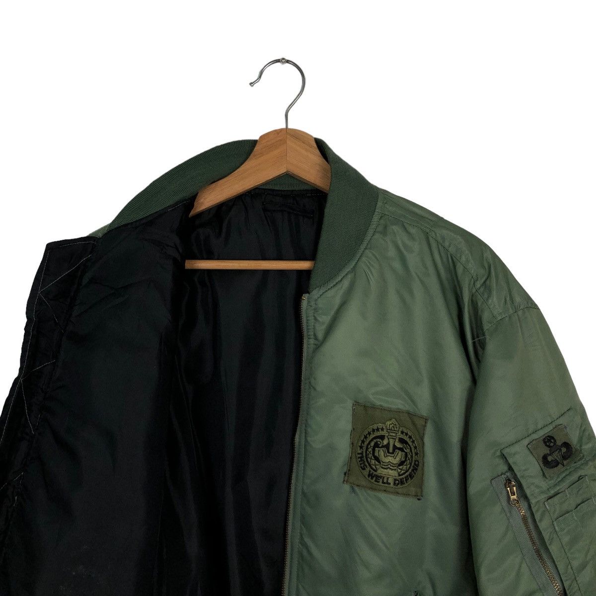 Vintage VINTAGE BOMBER JACKET DEFEND MILITARY RIOT RIOT DESIGN Size US M / EU 48-50 / 2 - 9 Thumbnail