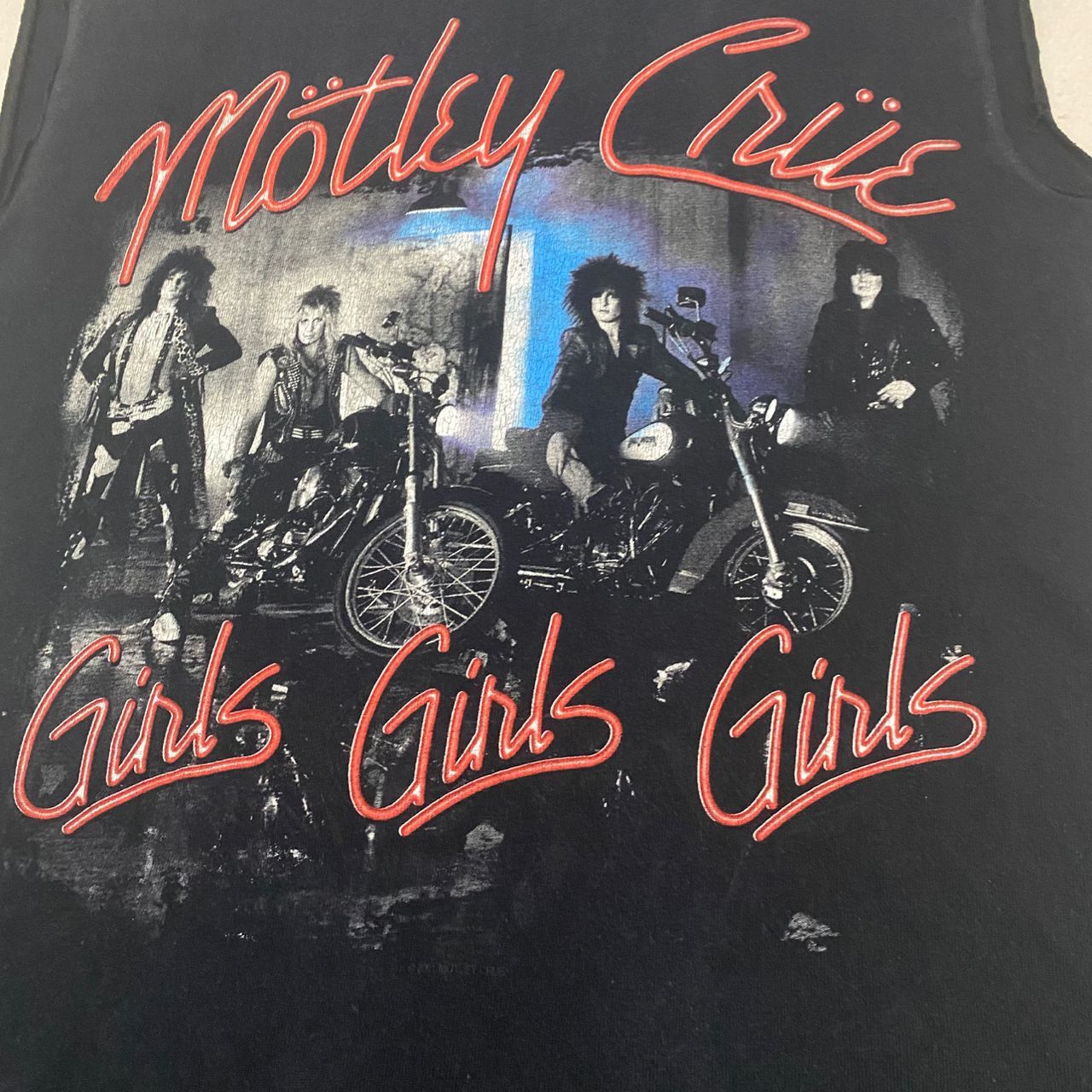 Band Tees Vintage Mötley Crue Girls Girls Girls Tour Singlet Shirt Size US S / EU 44-46 / 1 - 3 Thumbnail