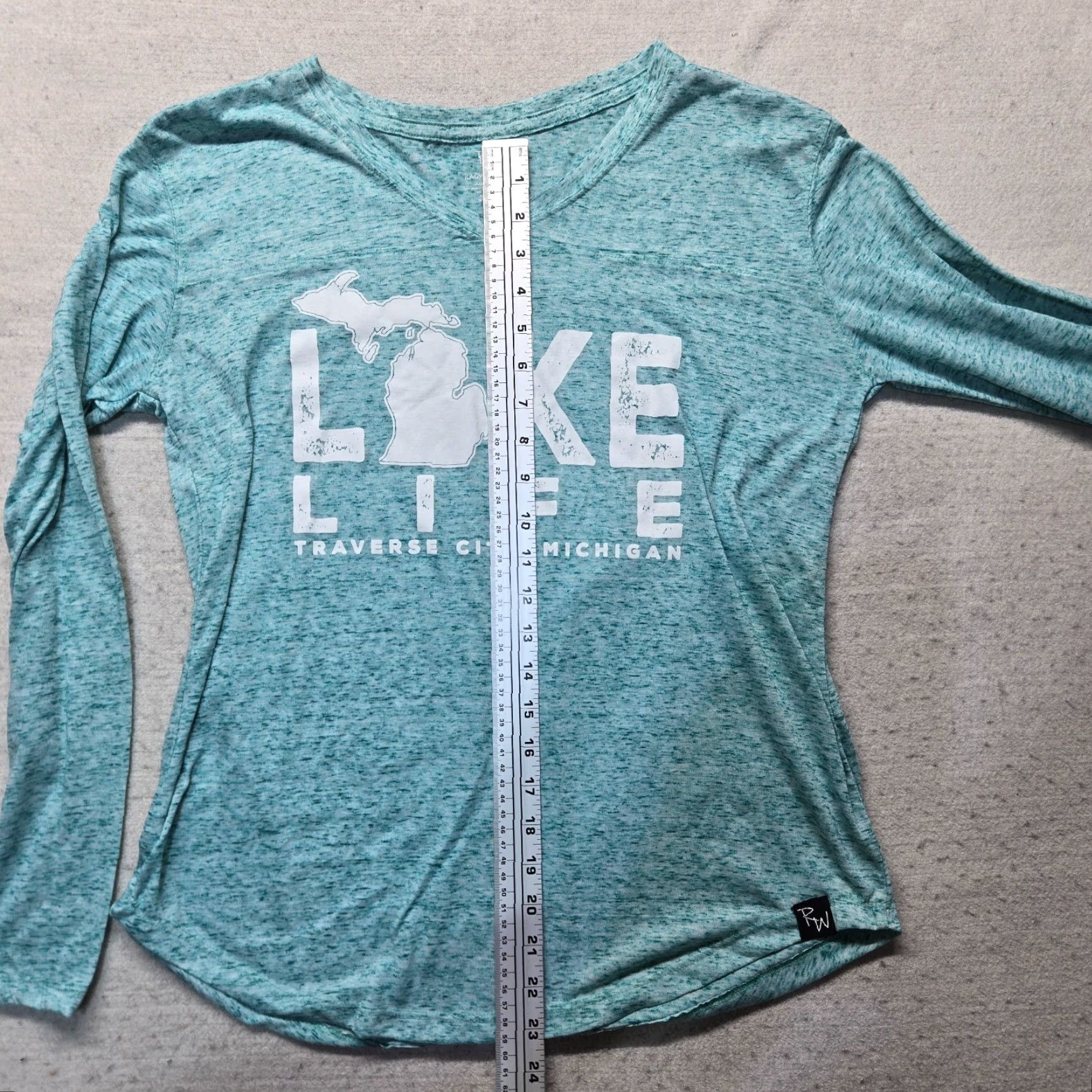 Vintage Traverse City Michigan MI Lake Life Fishing Tee T-Shirt Adult Women's L Large Blue Shirt Womens L"} Size L / US 10 / IT 46 - 6 Thumbnail
