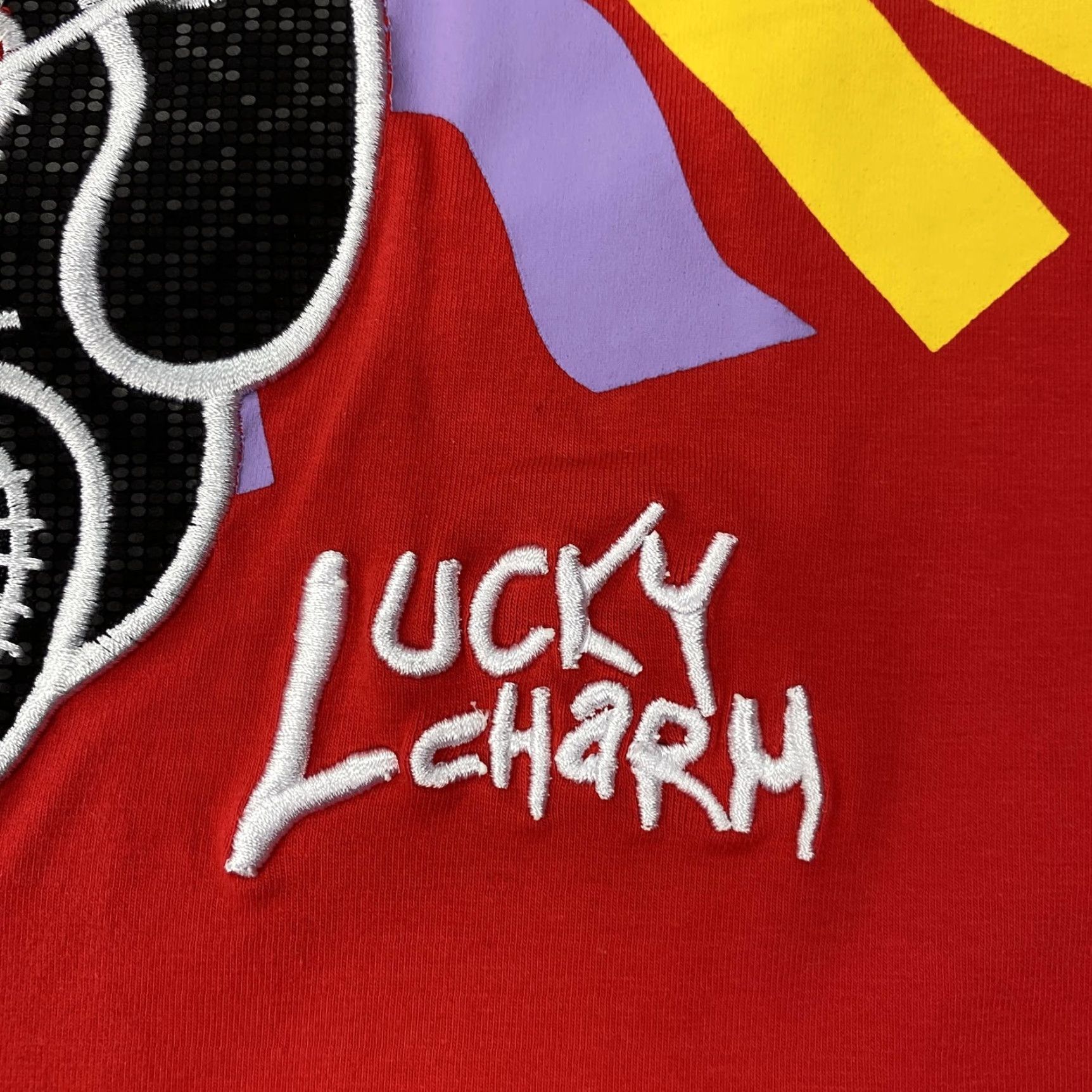 Vintage Lucky Charms Red Graphic Bunny T-Shirt Mens Medium Streetwear Size US M / EU 48-50 / 2 - 4 Thumbnail