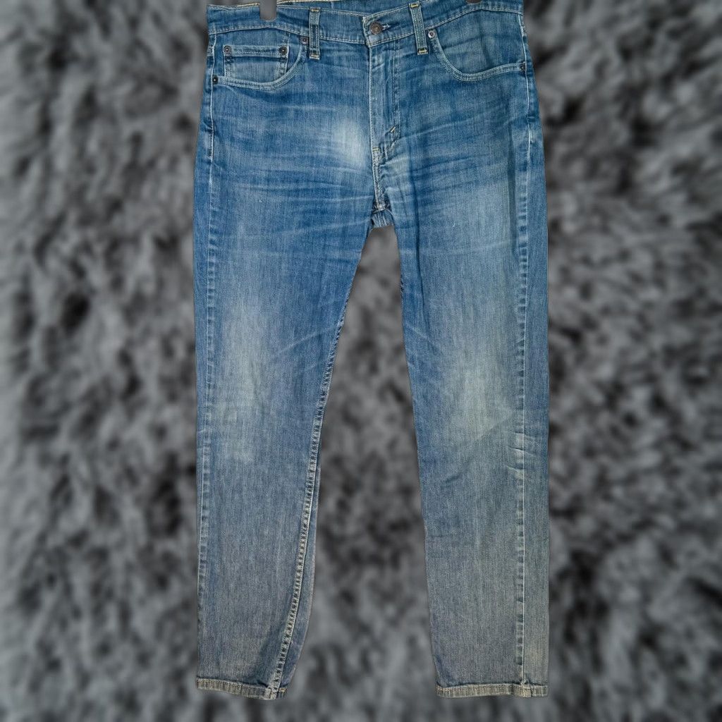 Levi's Levi's 511 Jeans Mens 32x32 Blue Light Wash Slim Tapered Denim Zip Fly Stretch Size US 32 / EU 48 - 1 Thumbnail