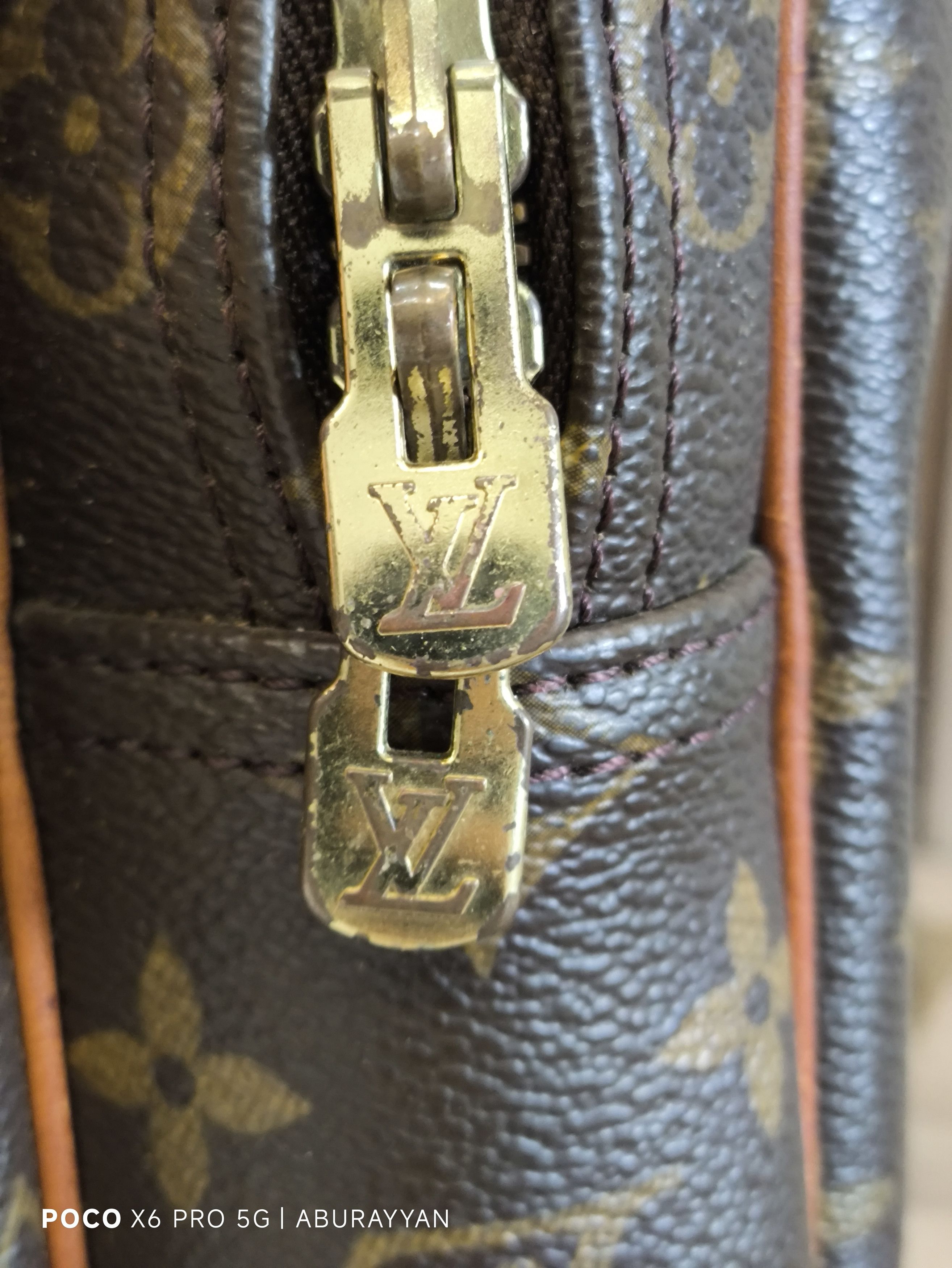 Louis Vuitton Louis Vuitton Monogram GM Reporter Messenger Bag Size ONE SIZE - 11 Thumbnail
