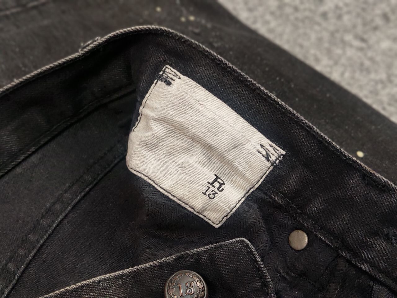 R13 R13 Stove Pipe Japanese Denim Design Paint straight Jeans Size 26" / US 2 / IT 38 - 15 Thumbnail