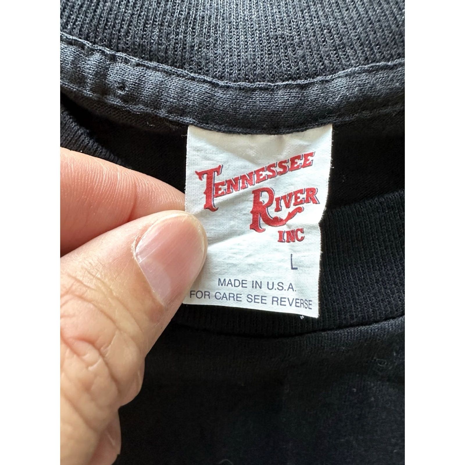 Vintage VINTAGE Tennessee River Musclemen Mens L Black Shirt 80s Single Stitch Sports Muscles NWOT Size US L / EU 52-54 / 3 - 4 Thumbnail