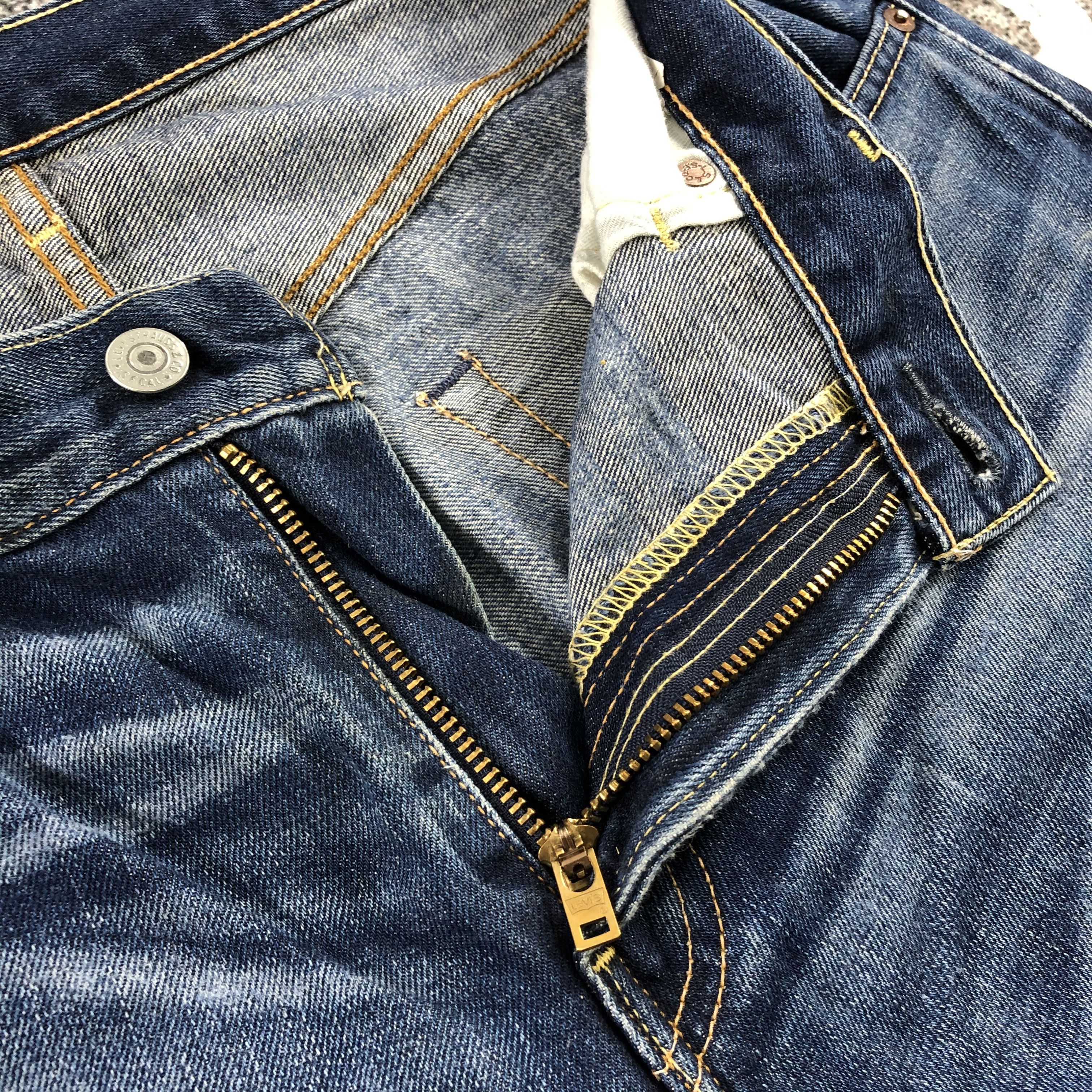 Levi's Vintage Levi's 502 Jeans Faded Blue Denim KJ925 Size US 33 - 12 Thumbnail