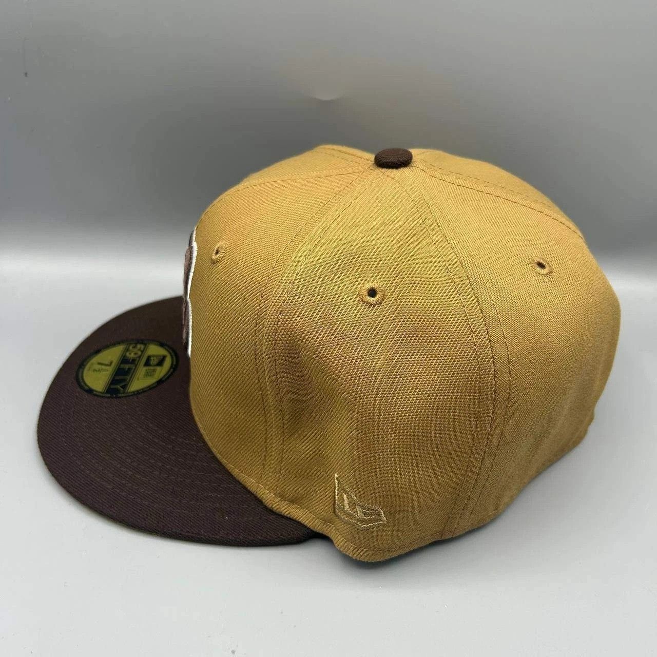 New Era Montreal Expos Hat Men 7 1/2 Brown Yellow MLB Fitted Cap Size ONE SIZE - 4 Thumbnail