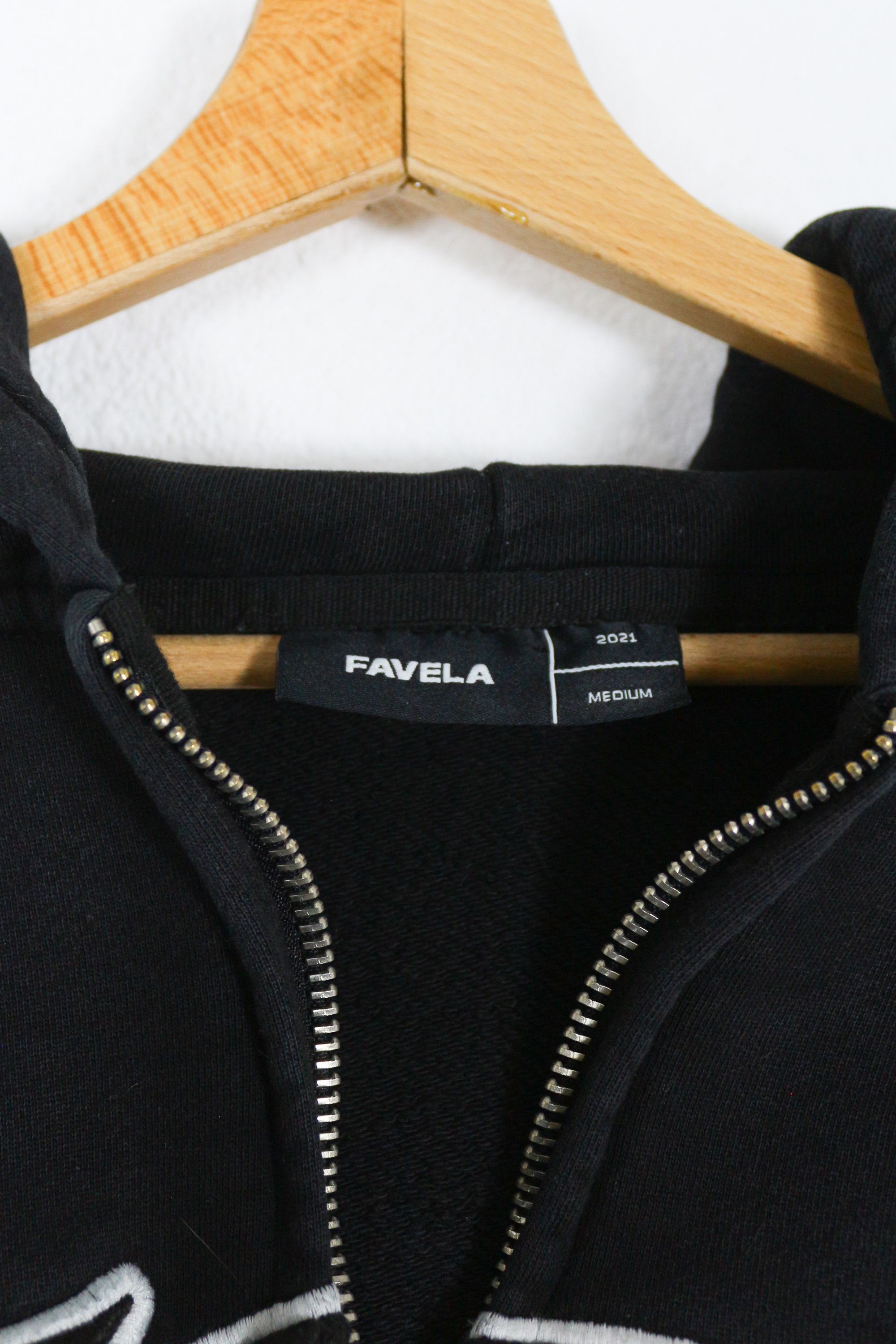 FAVELA × Vintage FAVELA Logo Skateboarding Zip Boxy Hoodie NZ Size US M / EU 48-50 / 2 - 3 Thumbnail
