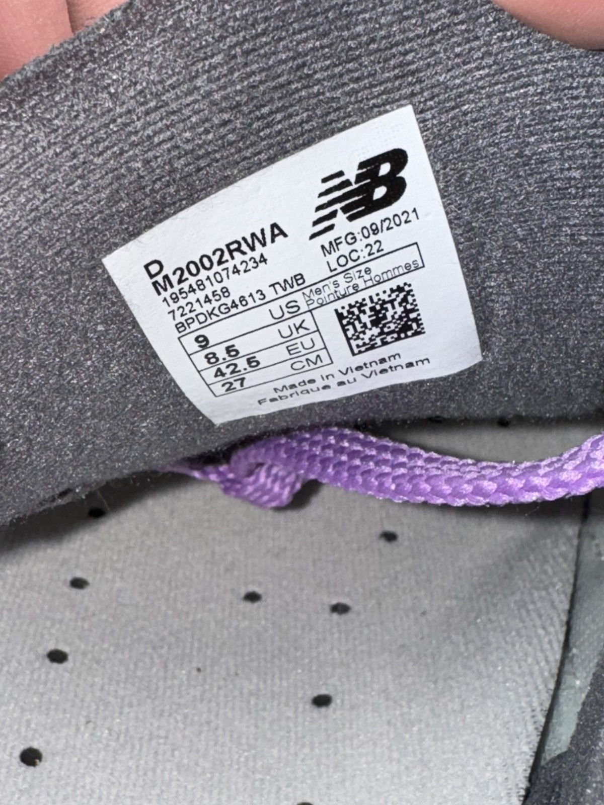 New Balance NEW BALANCE 2002R “SCOOBY DOO” Size US 9 / EU 42 - 8 Thumbnail