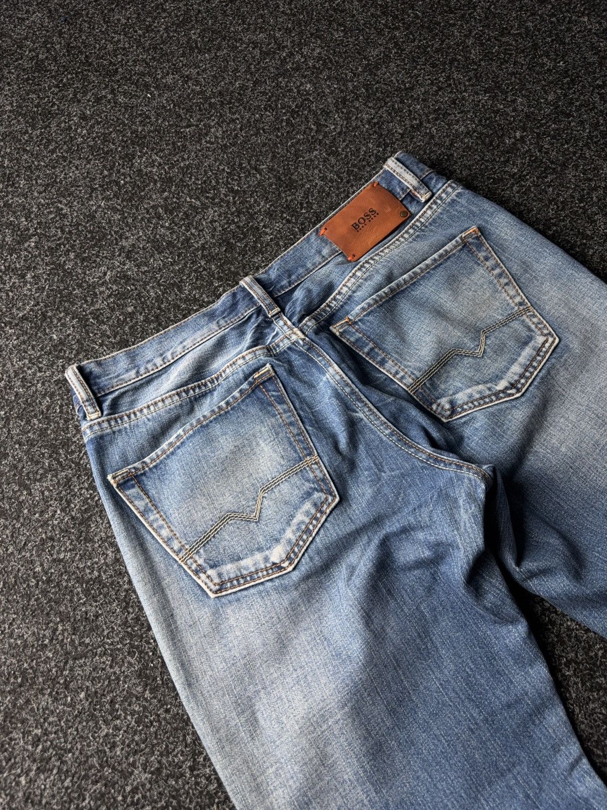 Hugo Boss Vintage 90s Y2K BOSS Orange Distressed Button Fly Jeans Size US 35 - 17 Thumbnail