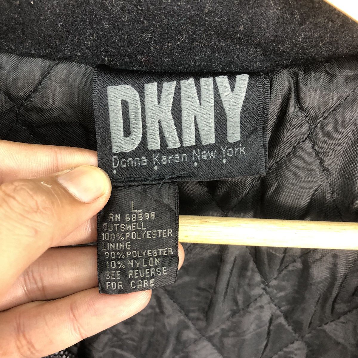 DKNY DKNY Donna Karan Back Spellout Zipper Fleece Jacket Size US XL / EU 56 / 4 - 15 Thumbnail