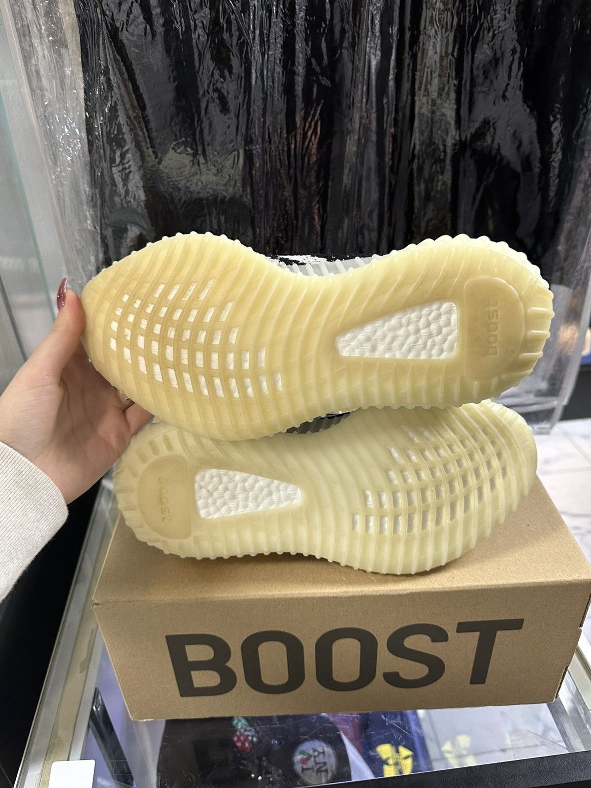 Yeezy Adidas Yeezy Boost 350 v2 ‘Zebra’ Size US 6.5 / EU 39-40 - 3 Thumbnail