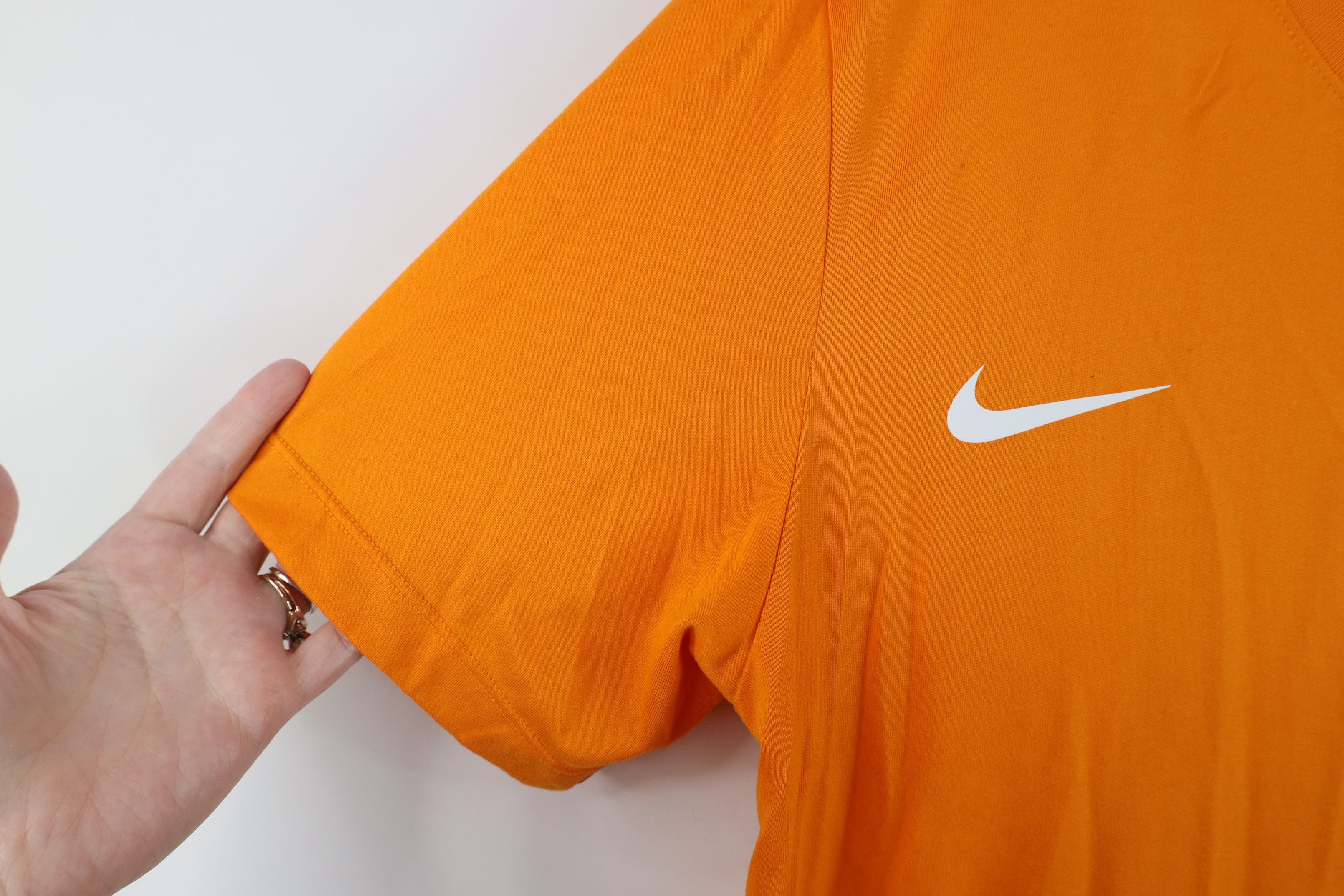 Nike Nike Scott Mini Swoosh University of Tennessee Knit T-Shirt Size US S / EU 44-46 / 1 - 6 Thumbnail