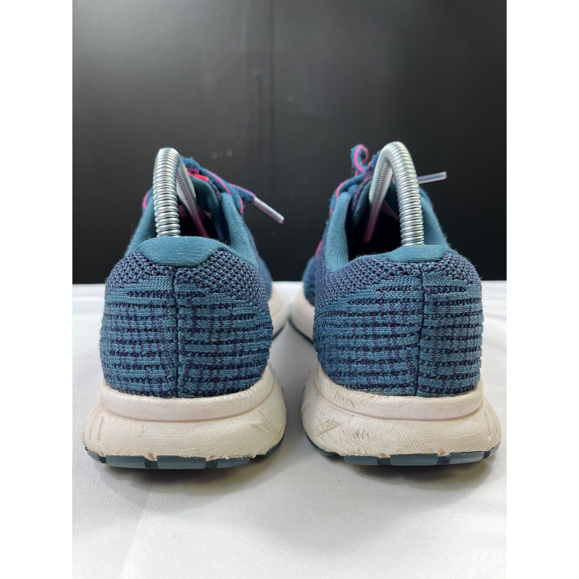 Brooks Brooks Womens Blue Pink Revel 3 Running Shoes Size 8 SKU 745 Size US 8 / IT 38 - 5 Thumbnail