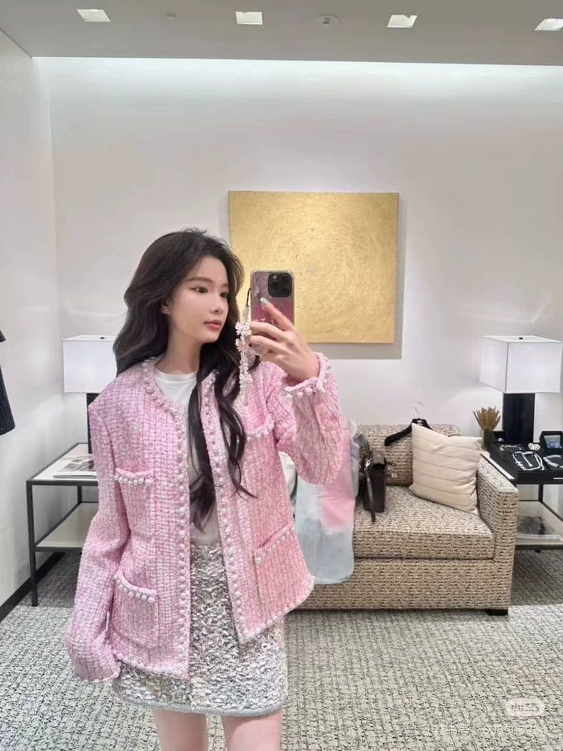 Chanel Chanel 25p show pink glitter tweed pearl edge four-pocket Size XS / US 0-2 / IT 36-38 - 2 Thumbnail