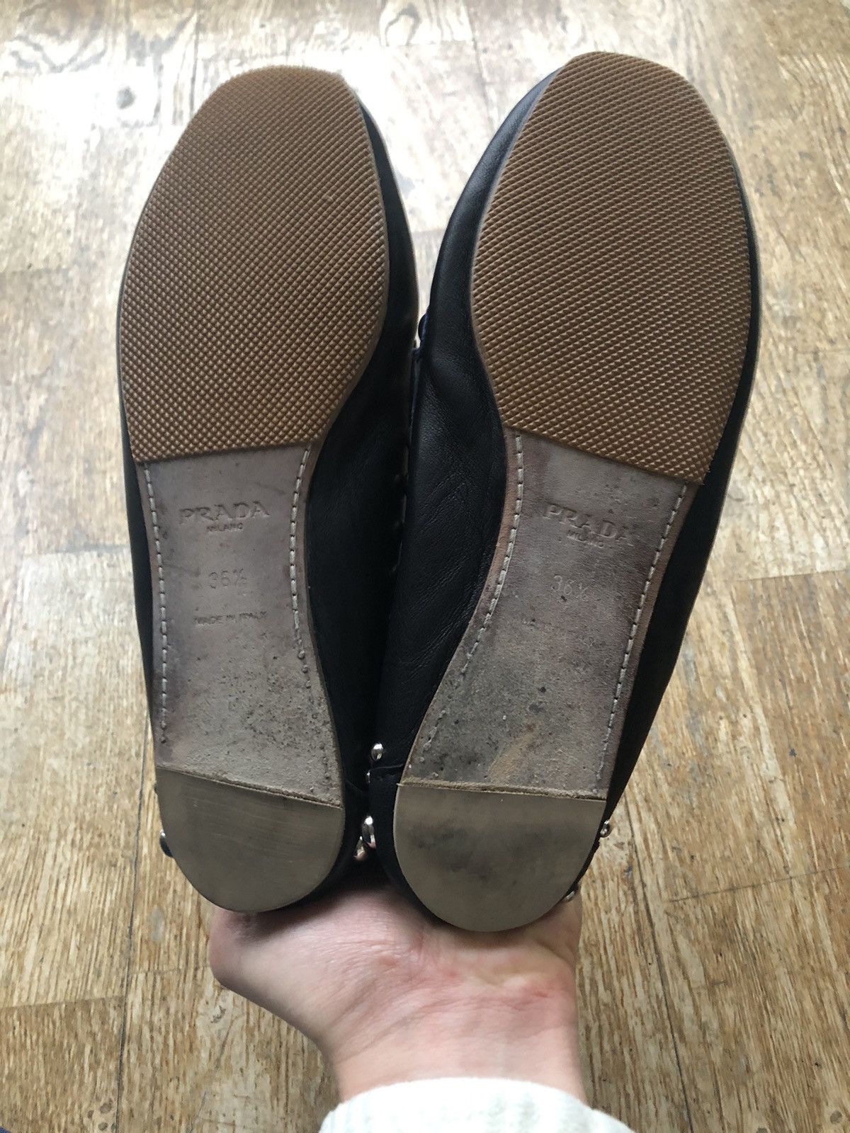 Prada VINTAGE PRADA LEATHER SLIP ON SHOES SANDALS Size US 5.5 / IT 35.5 - 7 Thumbnail