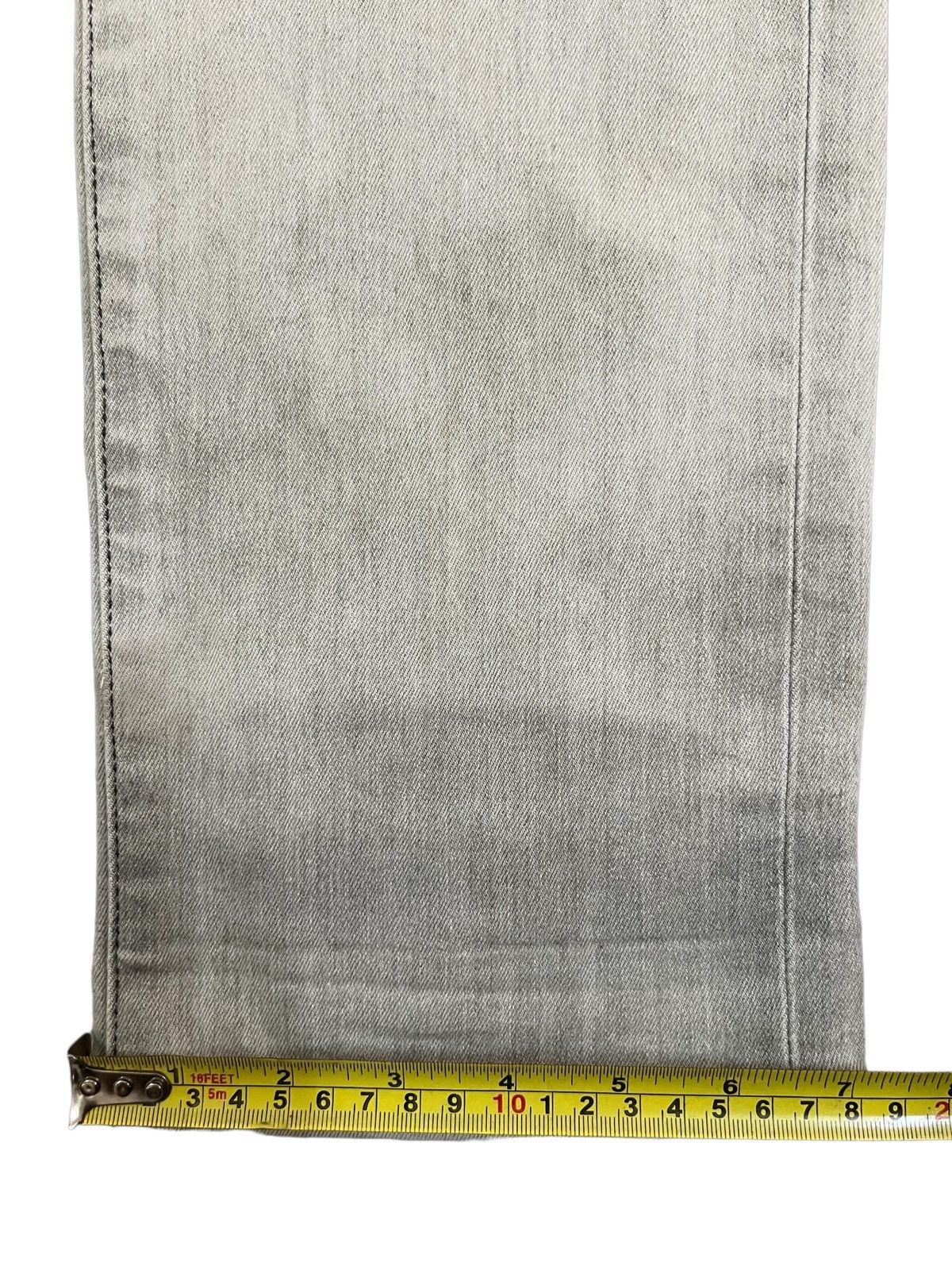 Undercover × Uniqlo Vintage Japanese Brand Uniqlo Classic Grey Straight Cut Jean Size US 31 - 16 Thumbnail