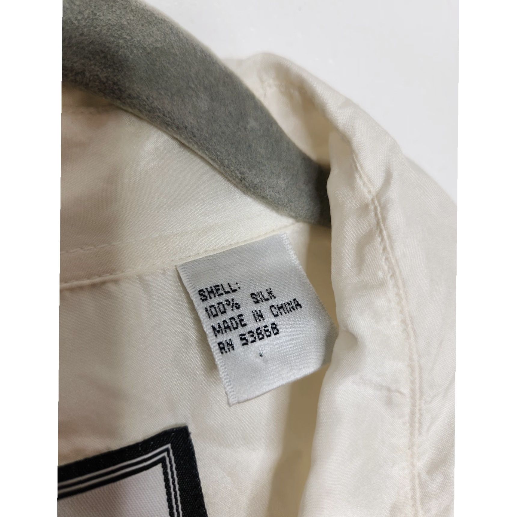 Vintage VINTAGE White Silk Button Shirt M Unisex Adults Button-Up 80s 90s Punk Fairy Coastal Beach Whimsy Top Body Exteriors Mens Womens Girls Boys Size M / US 6-8 / IT 42-44 - 6 Thumbnail