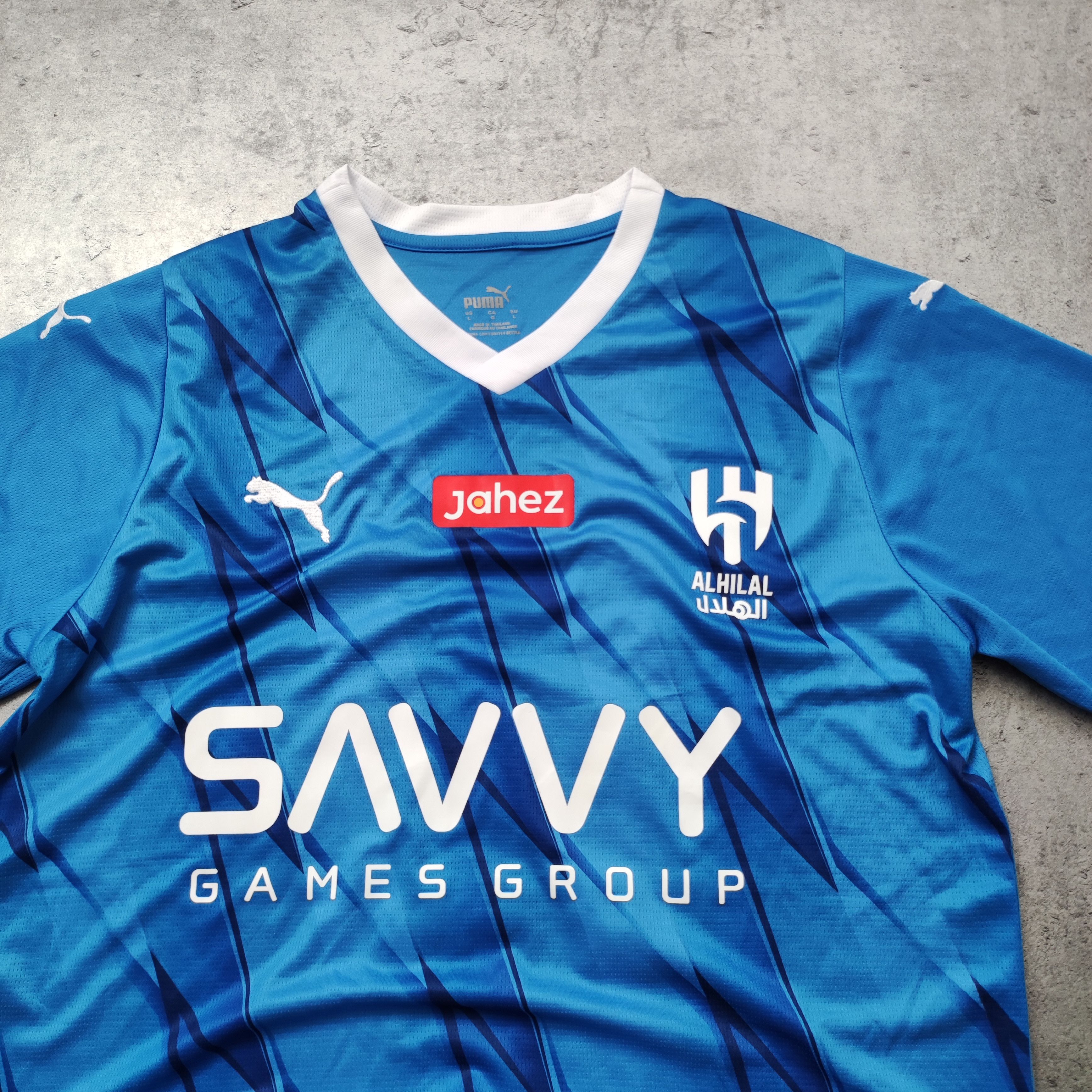 Puma RARE Neymar JR x Al-Hilal Puma Football Jersey Size US L / EU 52-54 / 3 - 4 Thumbnail