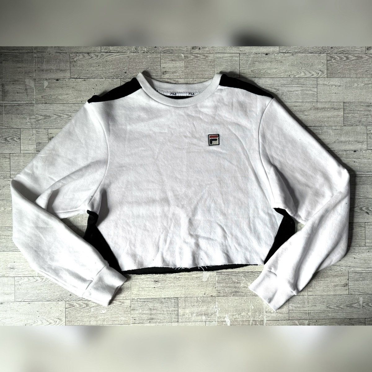Fila FILA, Two Tone, Velvet Back, Cropped Sweatshirt Size M / US 6-8 / IT 42-44 - 4 Thumbnail