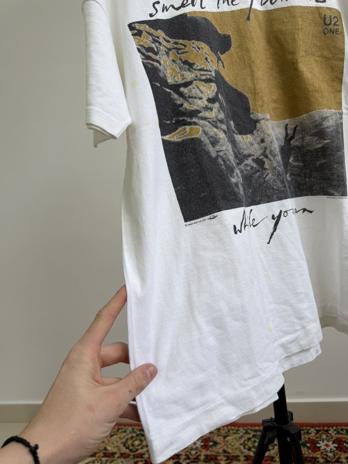 Band Tees U2 One Smell The Flowes While You Can Tour VNTG 1991 Size US M / EU 48-50 / 2 - 7 Thumbnail
