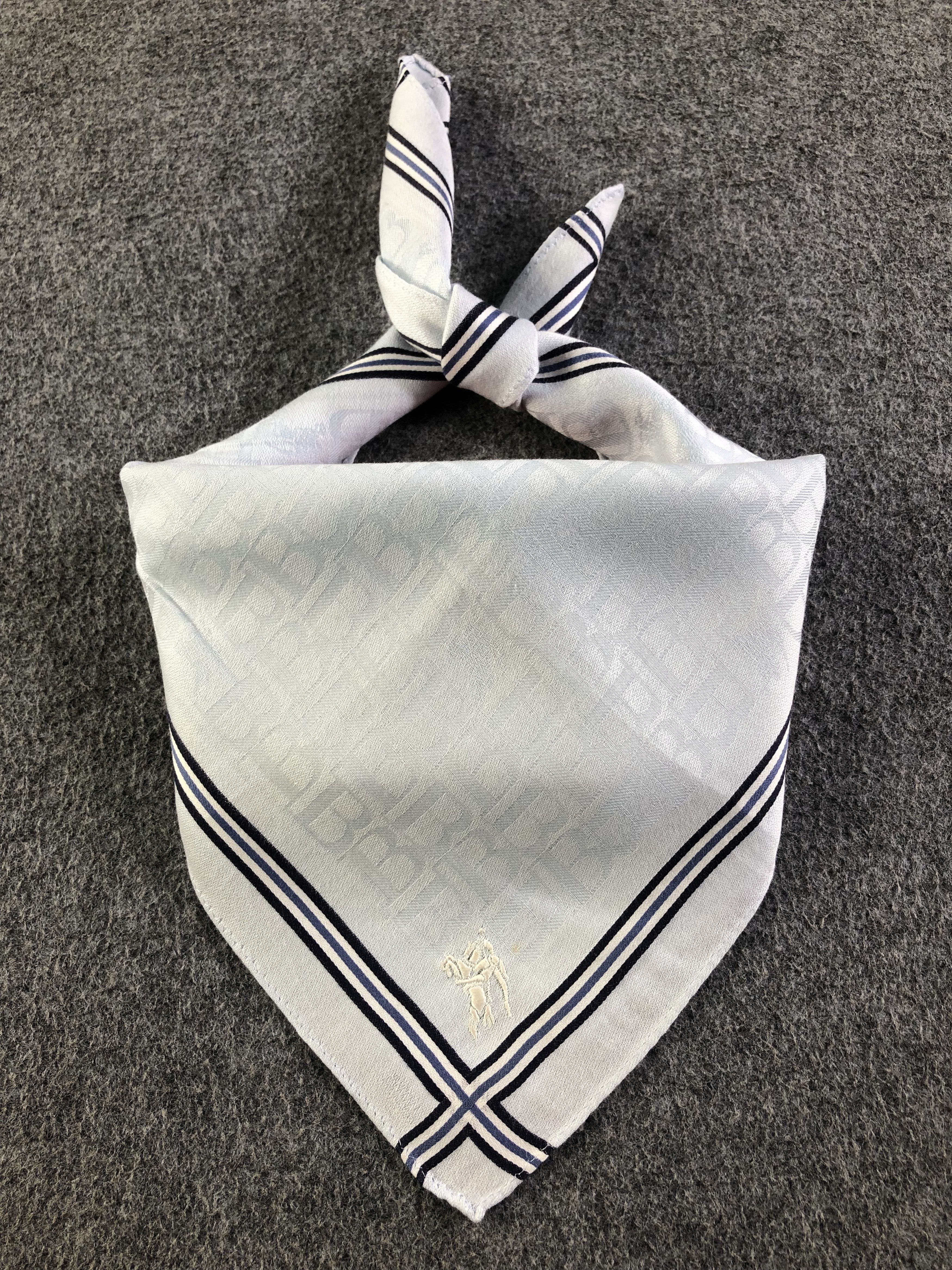 Burberry Burberry Handkerchief / Bandana / Neckerchief C330 Size ONE SIZE - 1 Thumbnail