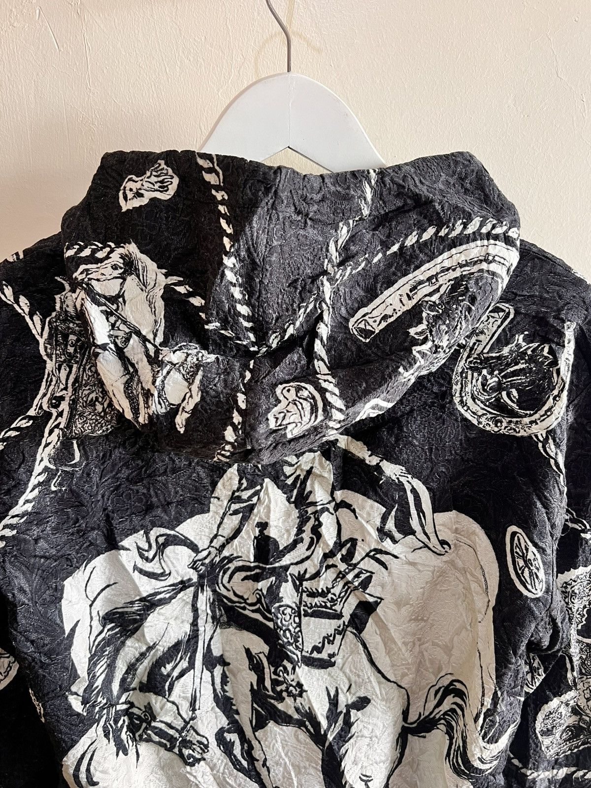 Dolce & Gabbana DOLCE & GABBANA BAROQUE EQUESTRIAN GRAPHIC HOODIE Size US S / EU 44-46 / 1 - 7 Thumbnail