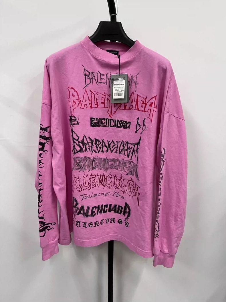 Balenciaga Balenciaga New Year Long Sleeve T-Shirt with Dragon Monogr Size US S / EU 44-46 / 1 - 1 Thumbnail