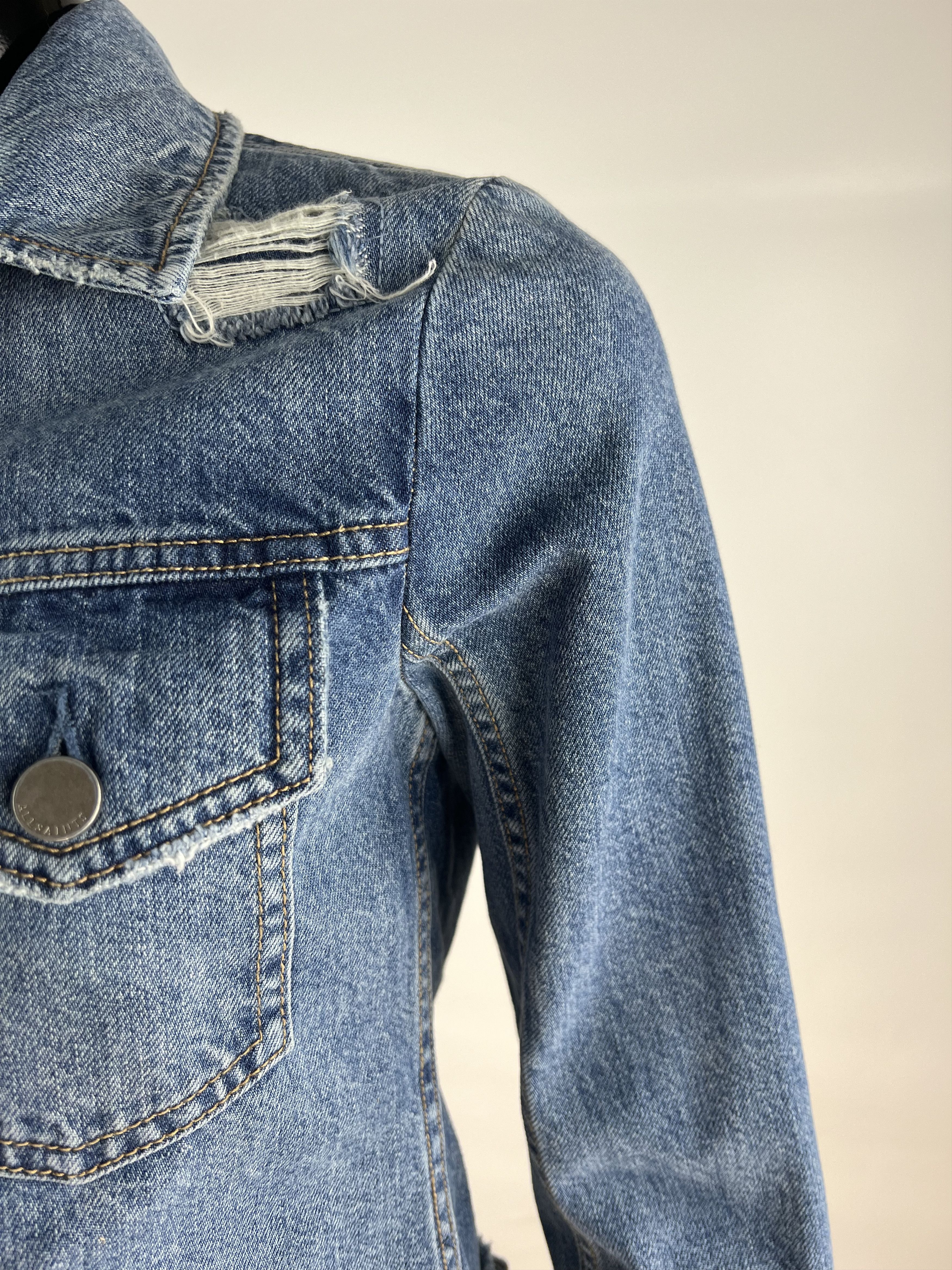 Allsaints AllSaints Women's Cropped Distressed Denim Jacket Size XS Size XS / US 0-2 / IT 36-38 - 11 Thumbnail