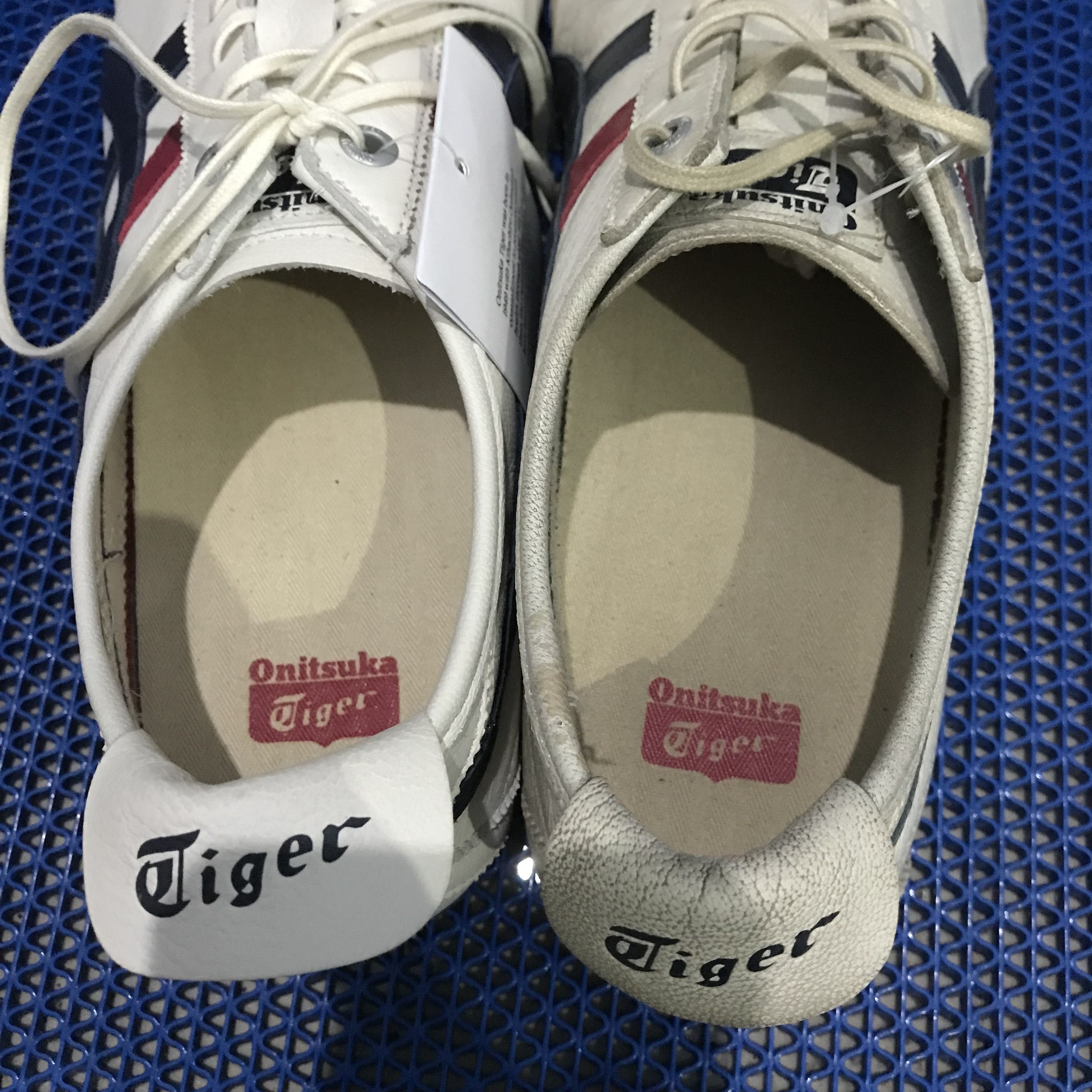 Onitsuka Tiger Onitsuka Tiger Cream peacoat Leather red and navy line Size US 10 / EU 43 - 4 Thumbnail