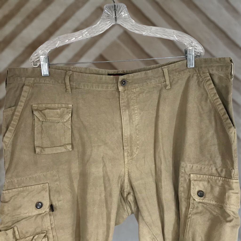 Vintage KAKADU MEN'S 42 BEIGE CARGO SHORTS Cargo Beige Mens 42 Casual Cotton Front Flat Regular Brand KAKADU Size US 42 / EU 58 - 1 Thumbnail