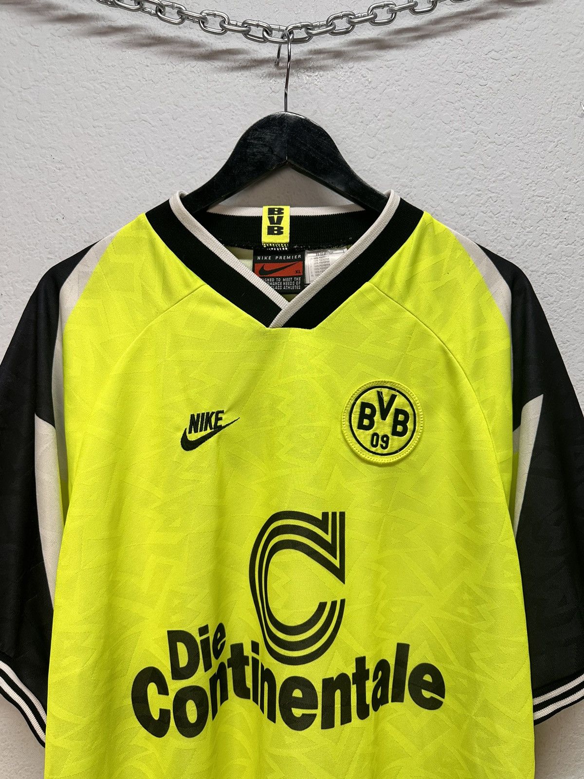 Nike Vintage Nike Borussia Dortmund BVB 1995-96 Home Jersey Size US XL / EU 56 / 4 - 2 Thumbnail