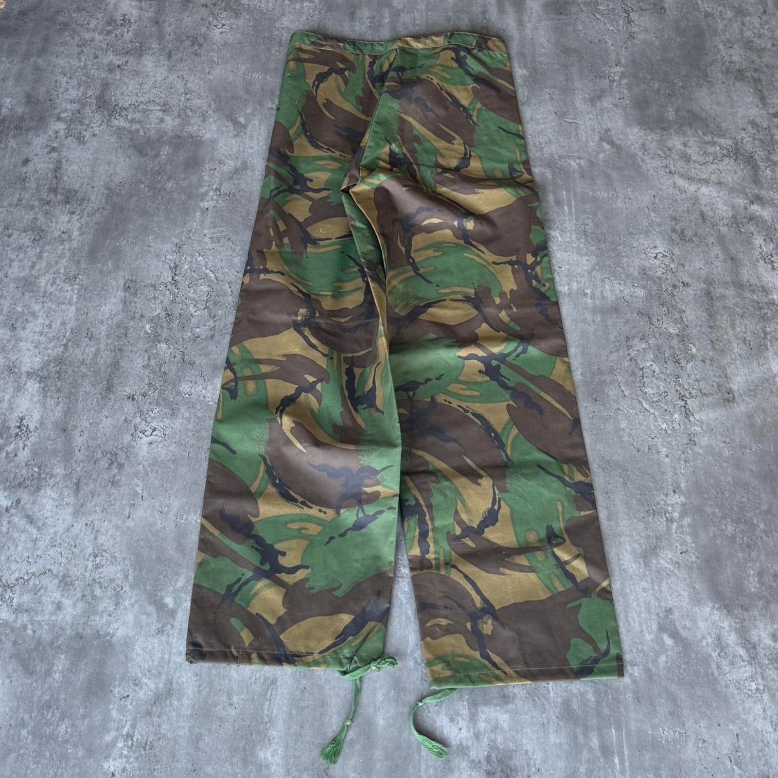Japanese Brand × Vintage Vintage Y2K Camo Baggy Rainwear Gore-Tex Tech Utility Pants Size US 33 - 2 Thumbnail
