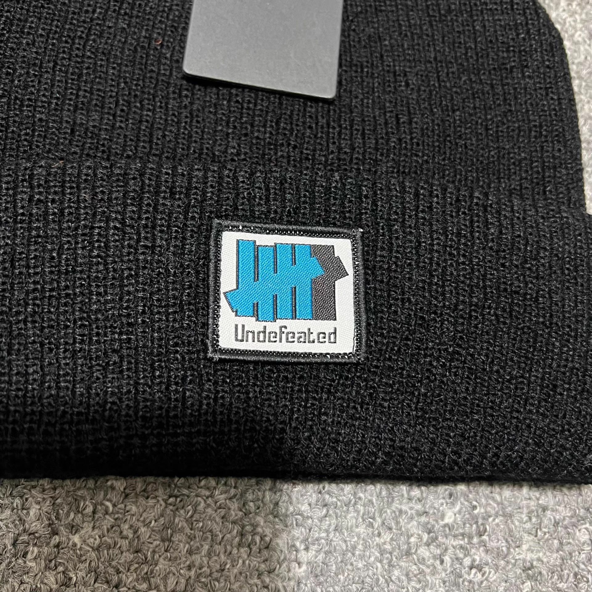 Undefeated Undefeated Patch Embroidered Knit Beanie Q7 Size ONE SIZE - 3 Thumbnail