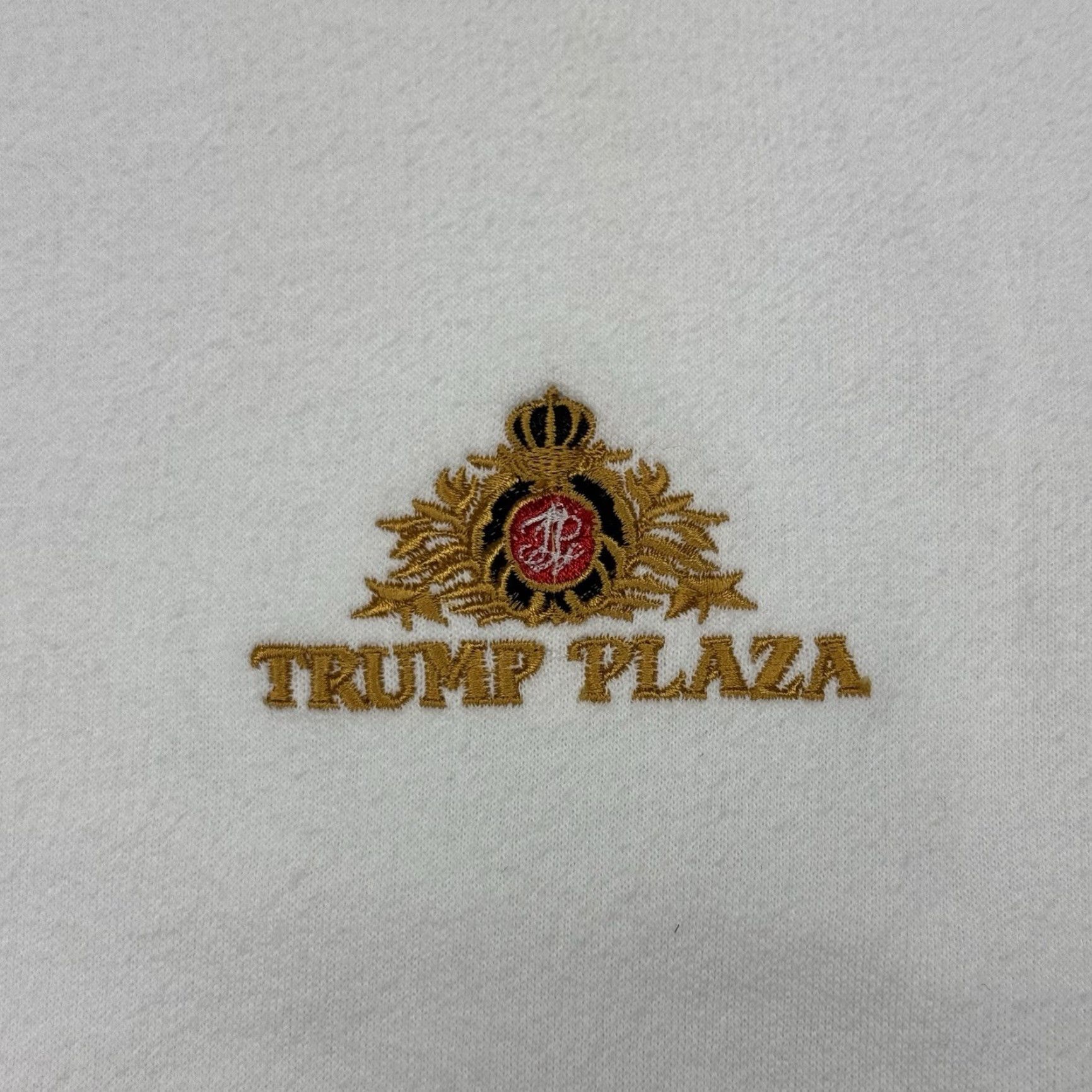Vintage VTG 90S TRUMP PLAZA V-NECK SWEATSHIRT MAGA ELECTION 2024 PREPPY SWEATER ADULT XL Size US XL / EU 56 / 4 - 3 Thumbnail
