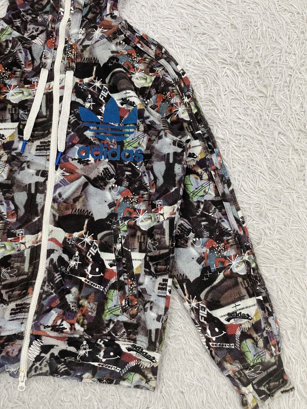 Adidas Vintage Fullzip & Fullprint Adidas Sweater Jacket Hoodie Size US M / EU 48-50 / 2 - 3 Thumbnail