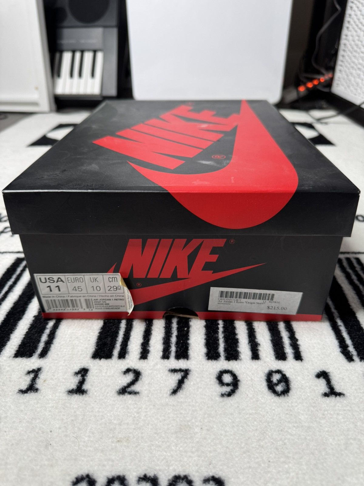 Jordan Brand Air Jordan 1 Retro High “Origin Story” Size US 11 / EU 44 - 9 Thumbnail
