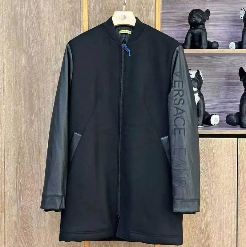 Versace Versace Black Logo Long Sleeve Winter Coat 0089 Size US L / EU 52-54 / 3 - 1 Thumbnail