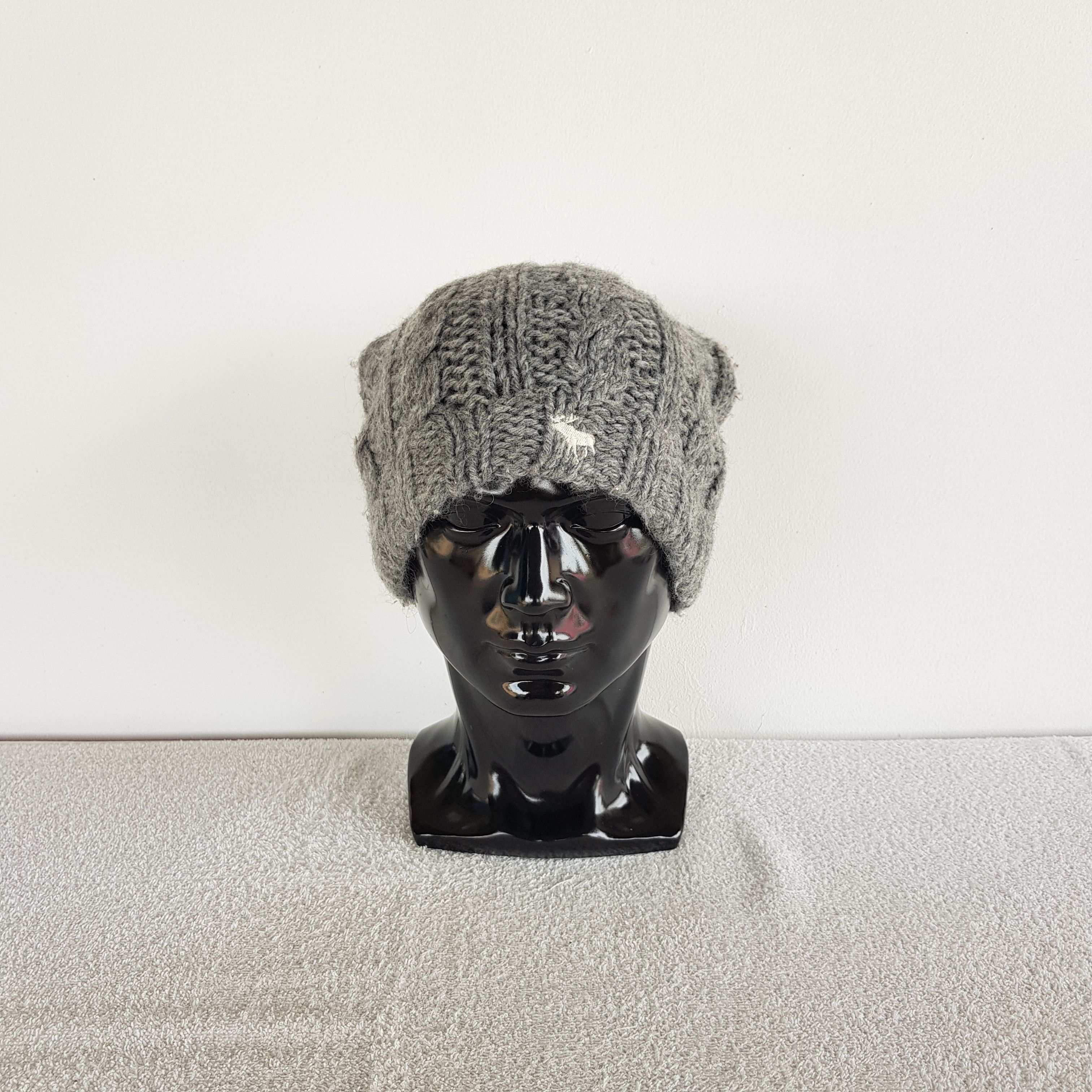 Aran Isles Knitwear Vintage Abercrombie Beanie Y2K Crochet Slouchy Snow Caps Hat Size ONE SIZE - 2 Thumbnail