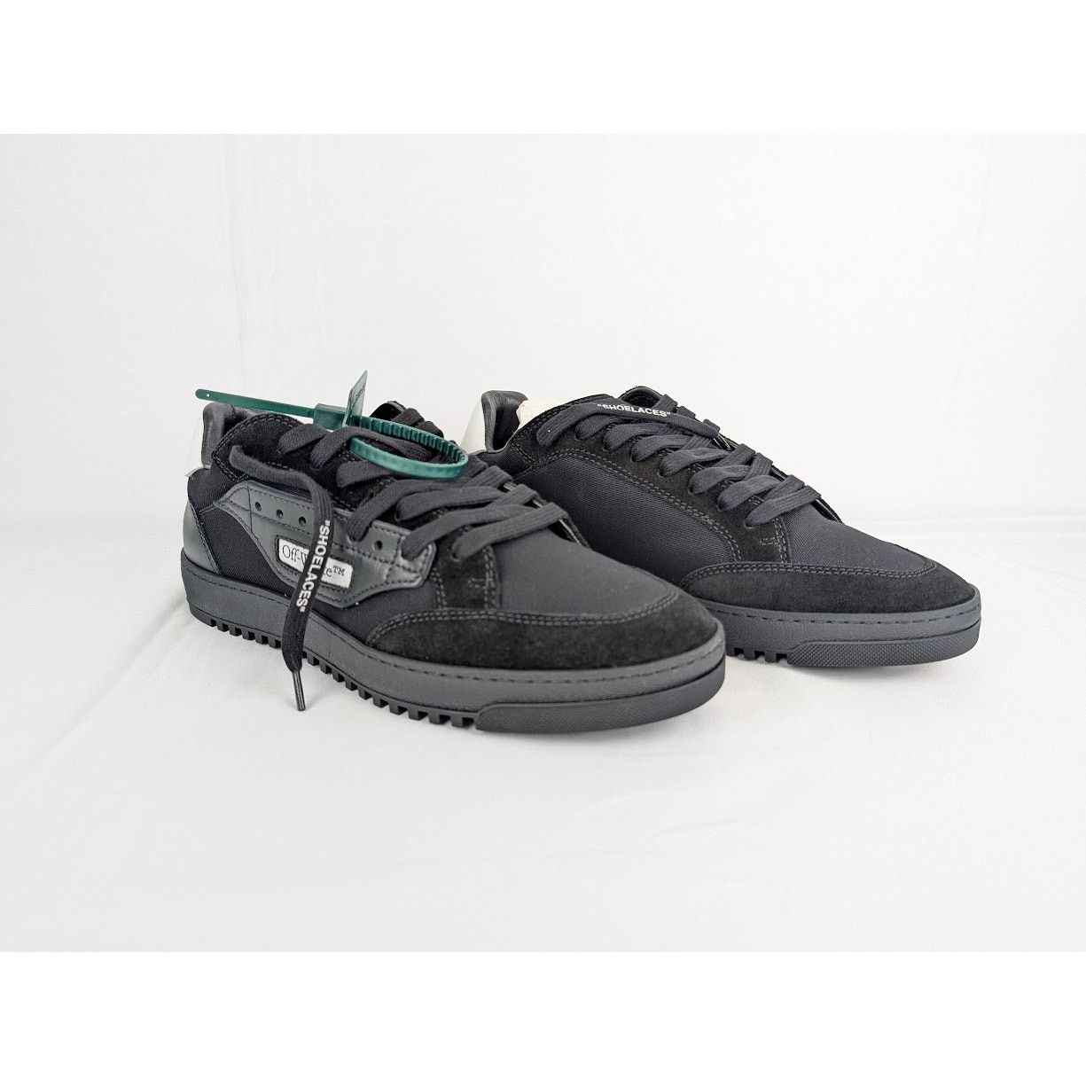 Off-White o1rshd1 Low-Top Sneakers in Black Size US 8 / EU 41 - 6 Thumbnail