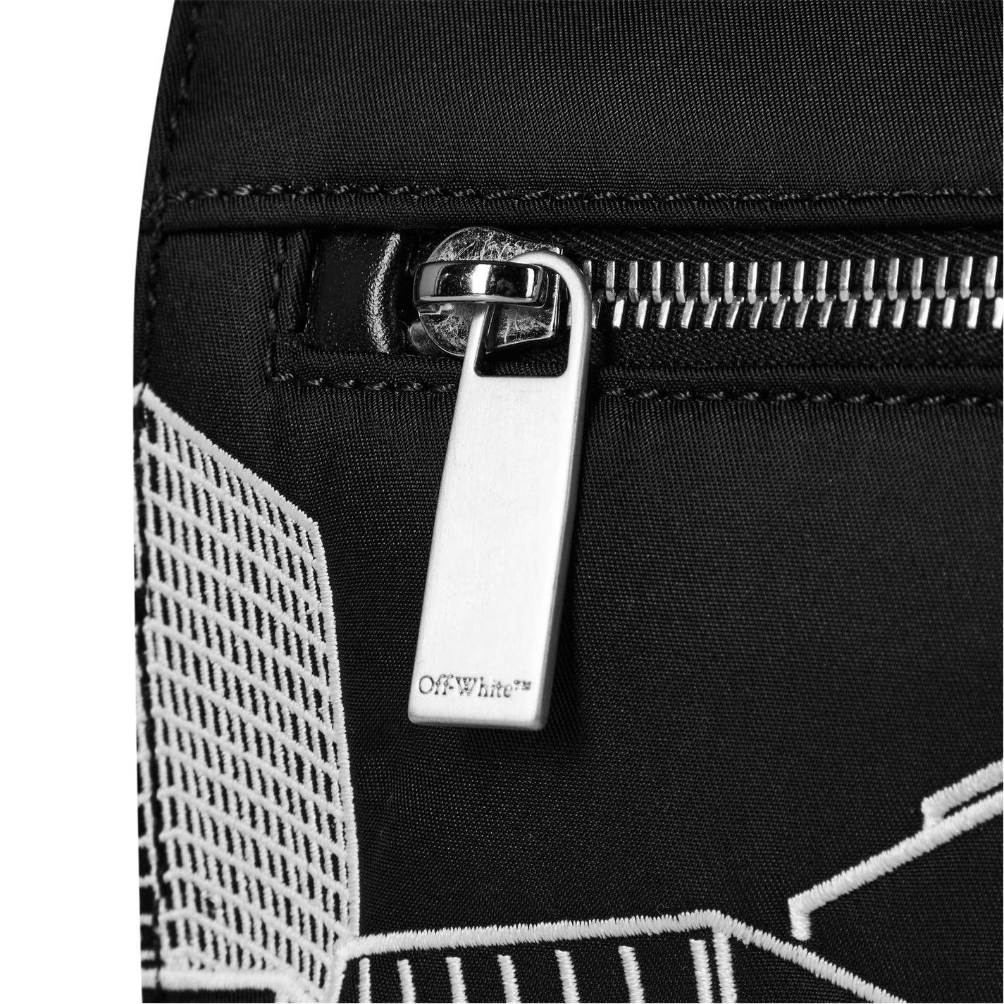 Off-White o1g2r1mq0326 Size: OS / Ny Skyline Shoulder Bag in Black Size ONE SIZE - 4 Thumbnail