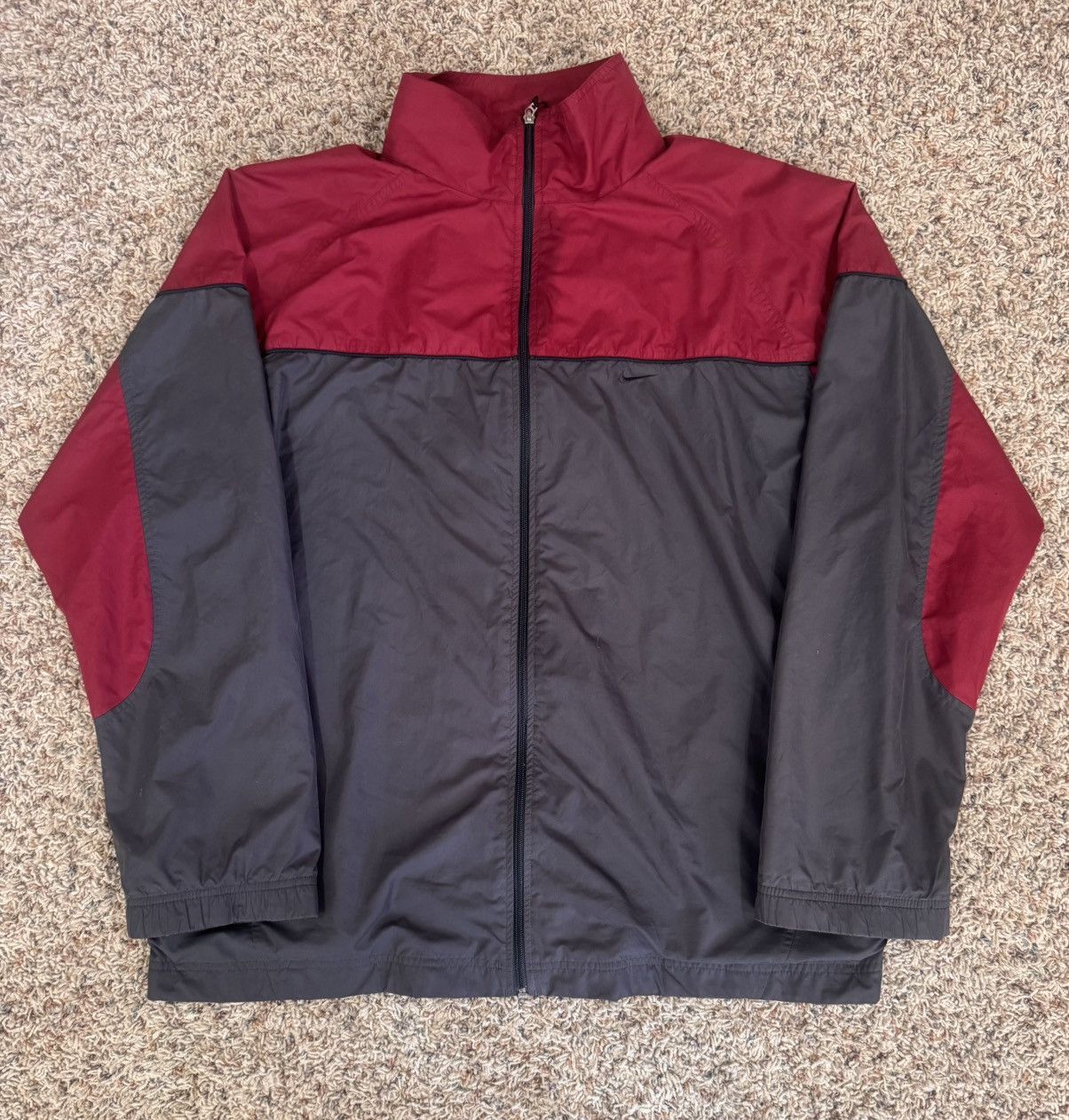 Nike Vintage 00’s Red and Grey Nike Windbreaker Size US XL / EU 56 / 4 - 1 Thumbnail