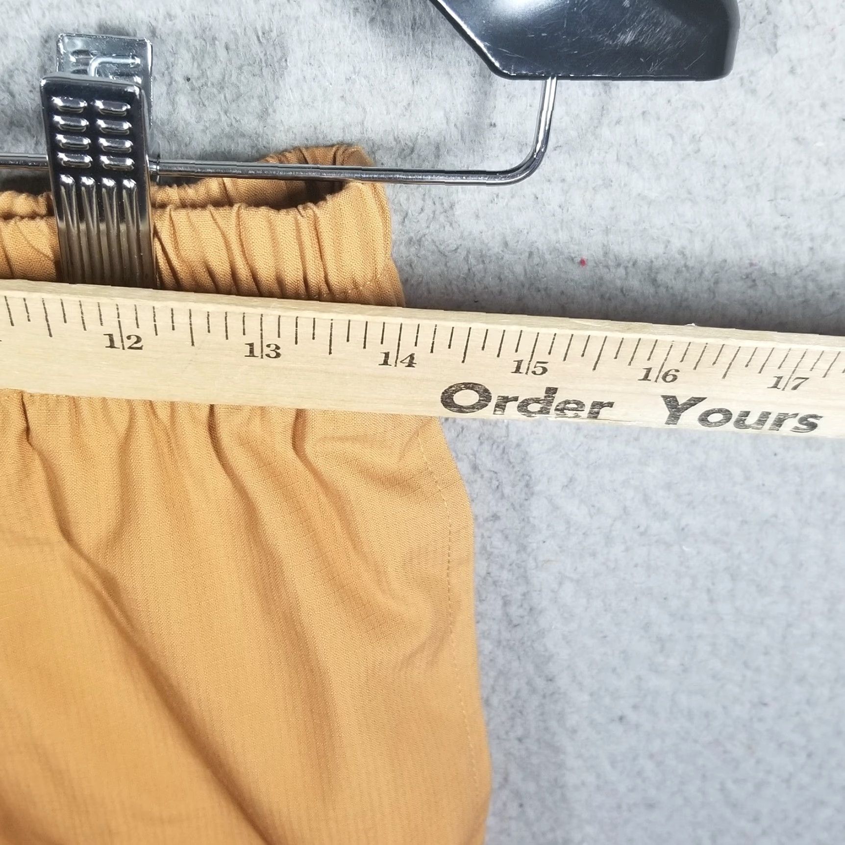 Nike VINTAGE Nike Men Cargo Shorts Activewear Casual Drawstring Pockets Brown Small 8" Inseam Size US 29 - 5 Thumbnail