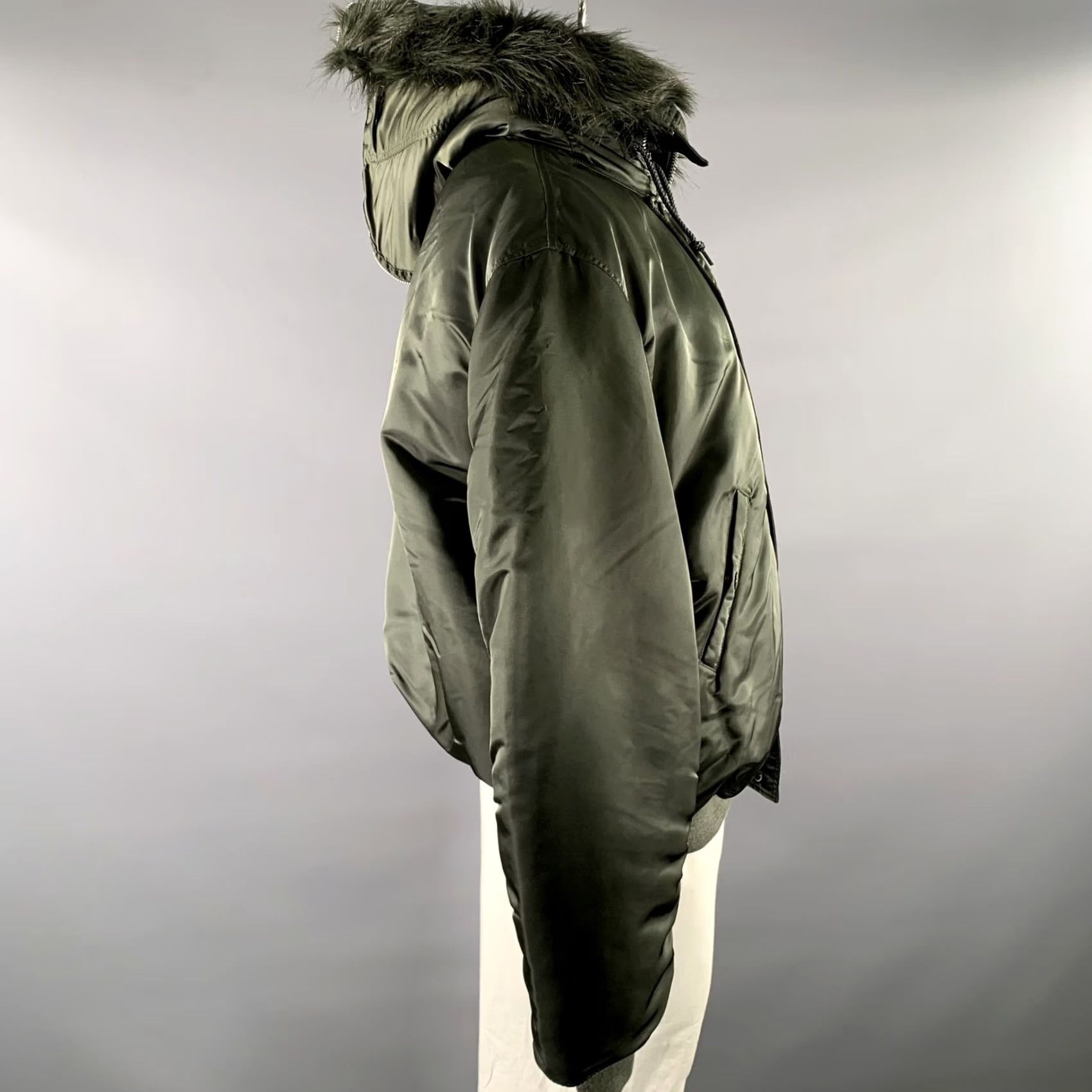 Wtaps WTAPS Green Hooded Bomber Coat XL Men Size US XL / EU 56 / 4 - 3 Thumbnail