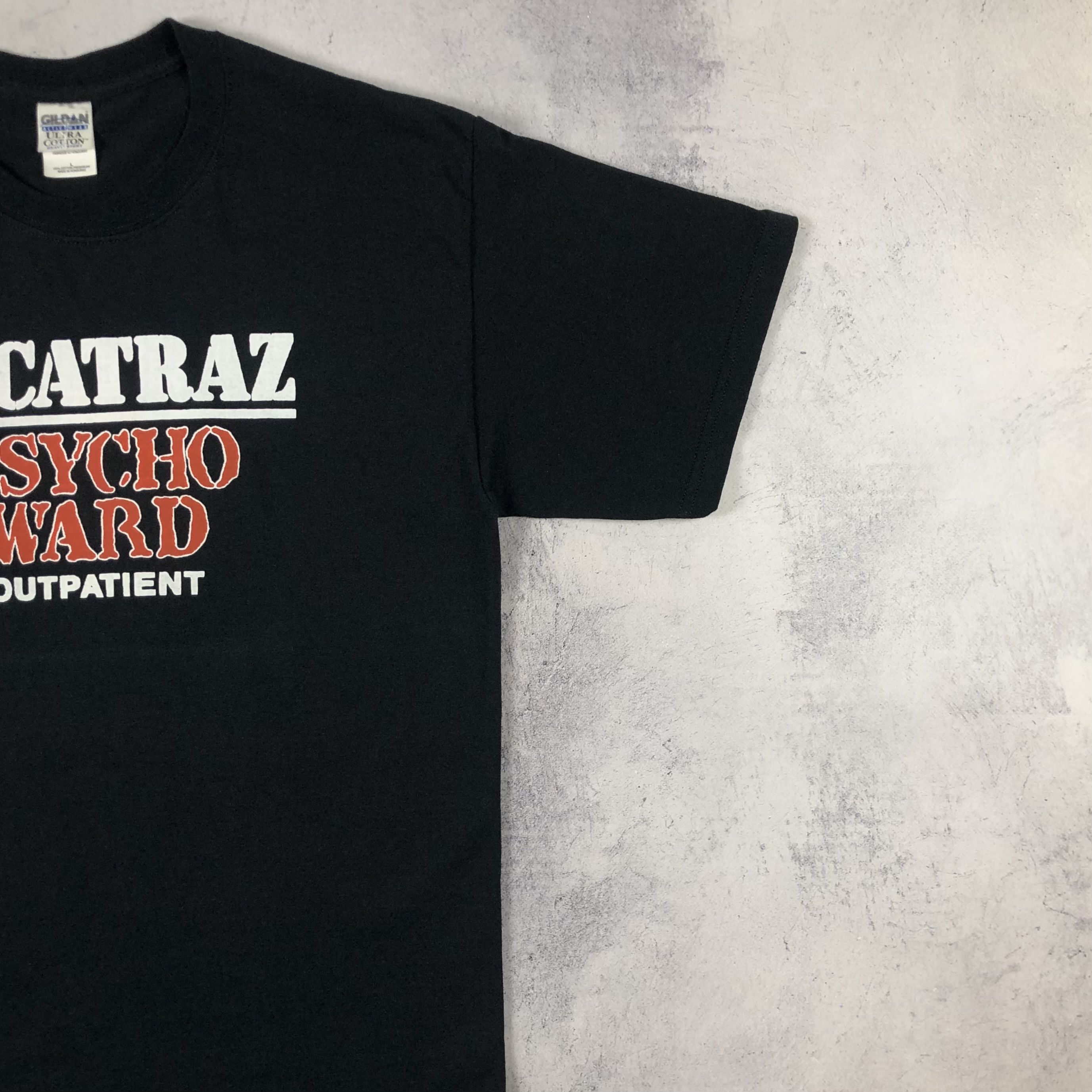 Vintage Vintage Alcatraz Psycho Ward Outpatient Tee Size US L / EU 52-54 / 3 - 5 Thumbnail