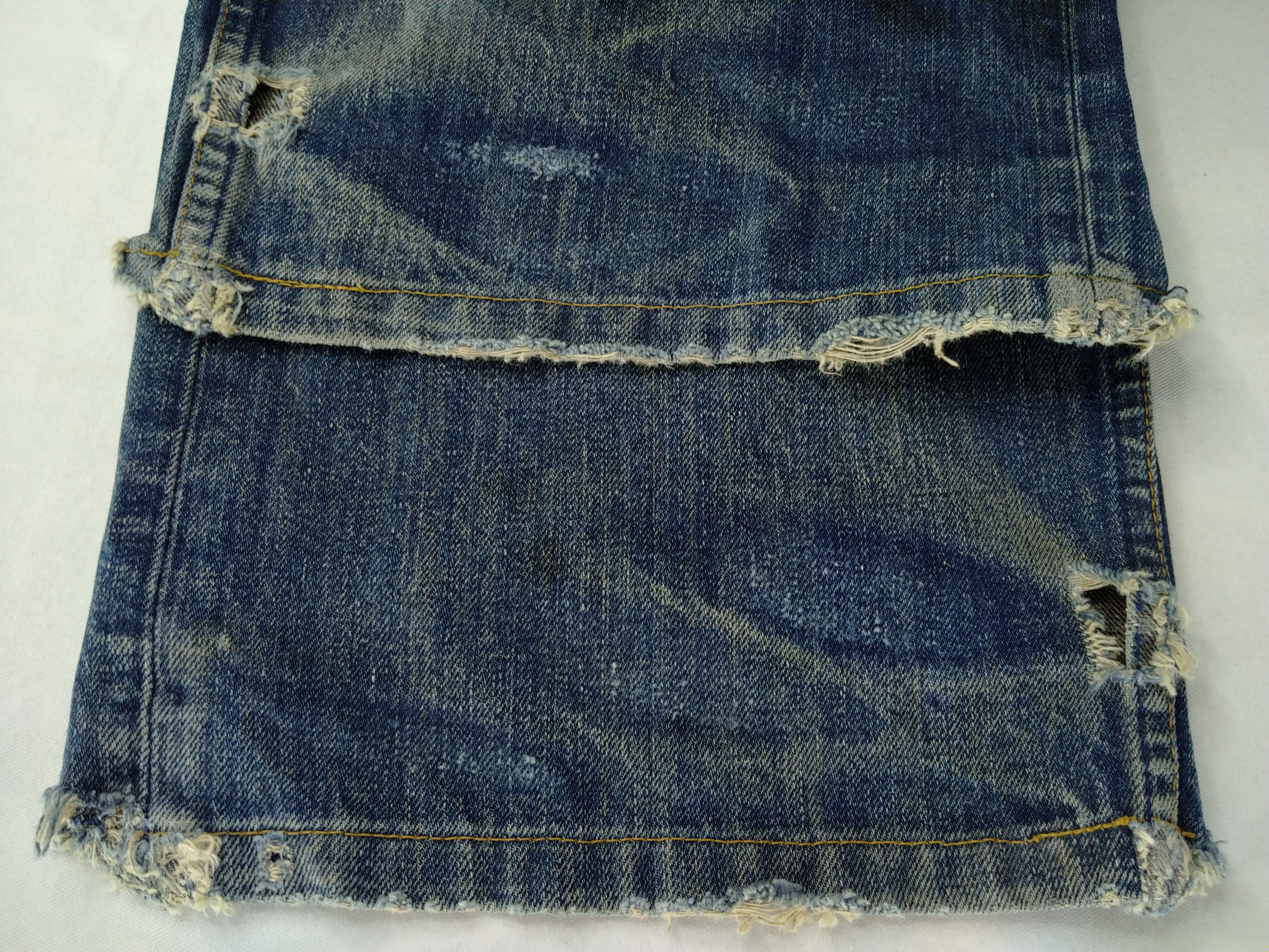 Levi's Distressed Vintage Levi's 504 Jeans 35x29.5 Denim -JN885 Size US 35 - 13 Thumbnail