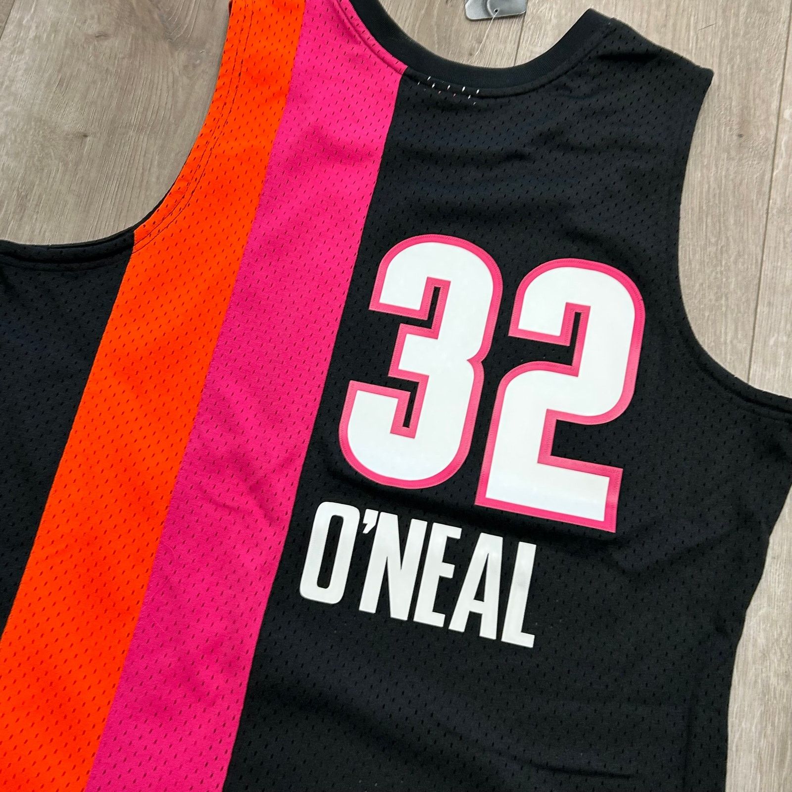 Mitchell & Ness Mitchell & Ness Shaquille O'Neal Miami Heat 2005-06 jersey Size US L / EU 52-54 / 3 - 7 Thumbnail