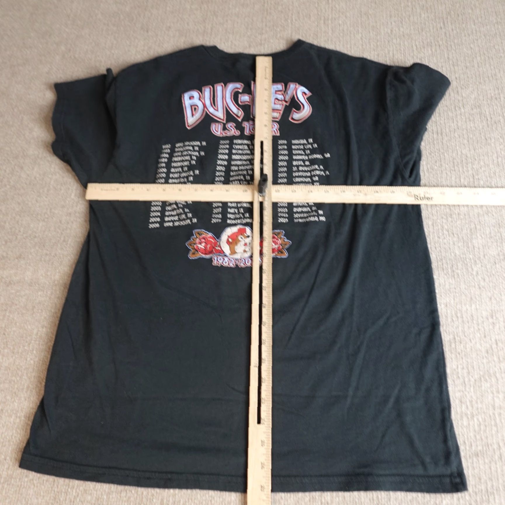 Vintage Buc-Ee's Shirt Large Black Double-Sided World Tour Men T-Shirt Crew Neck Short Sleeve Graphic Print Size US L / EU 52-54 / 3 - 6 Thumbnail