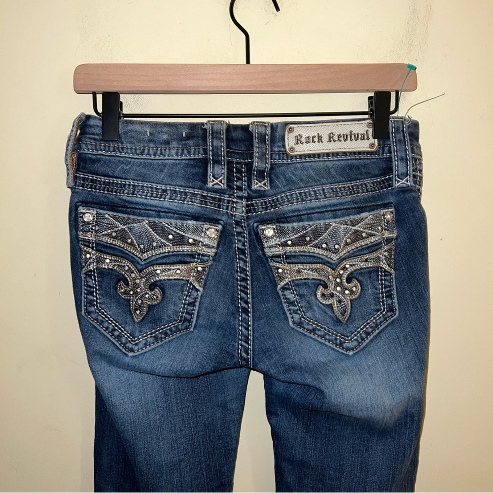 Rock Revival ROCK REVIVAL Sapphire bootcut bedazzled jeans 25 Size 25" / US 0 / IT 36 - 5 Thumbnail
